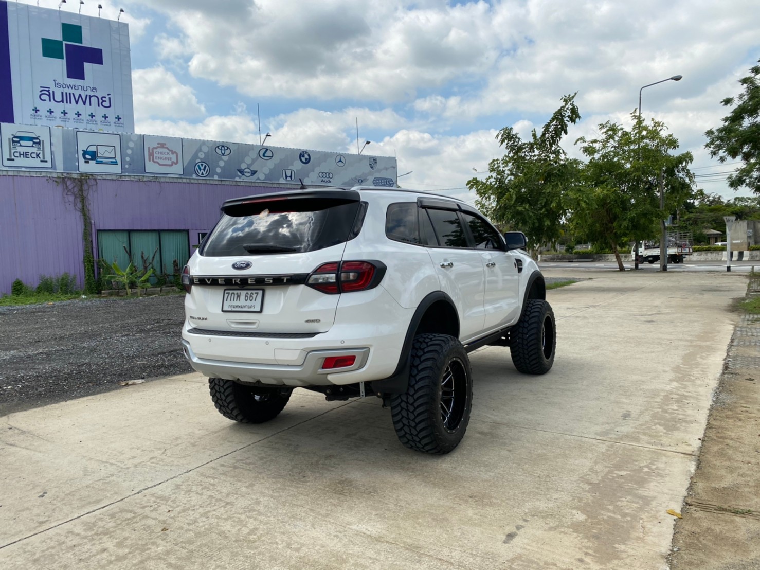 FORD EVEREST ยก6นิ้ว จัด FULLSET ที่ STEP9