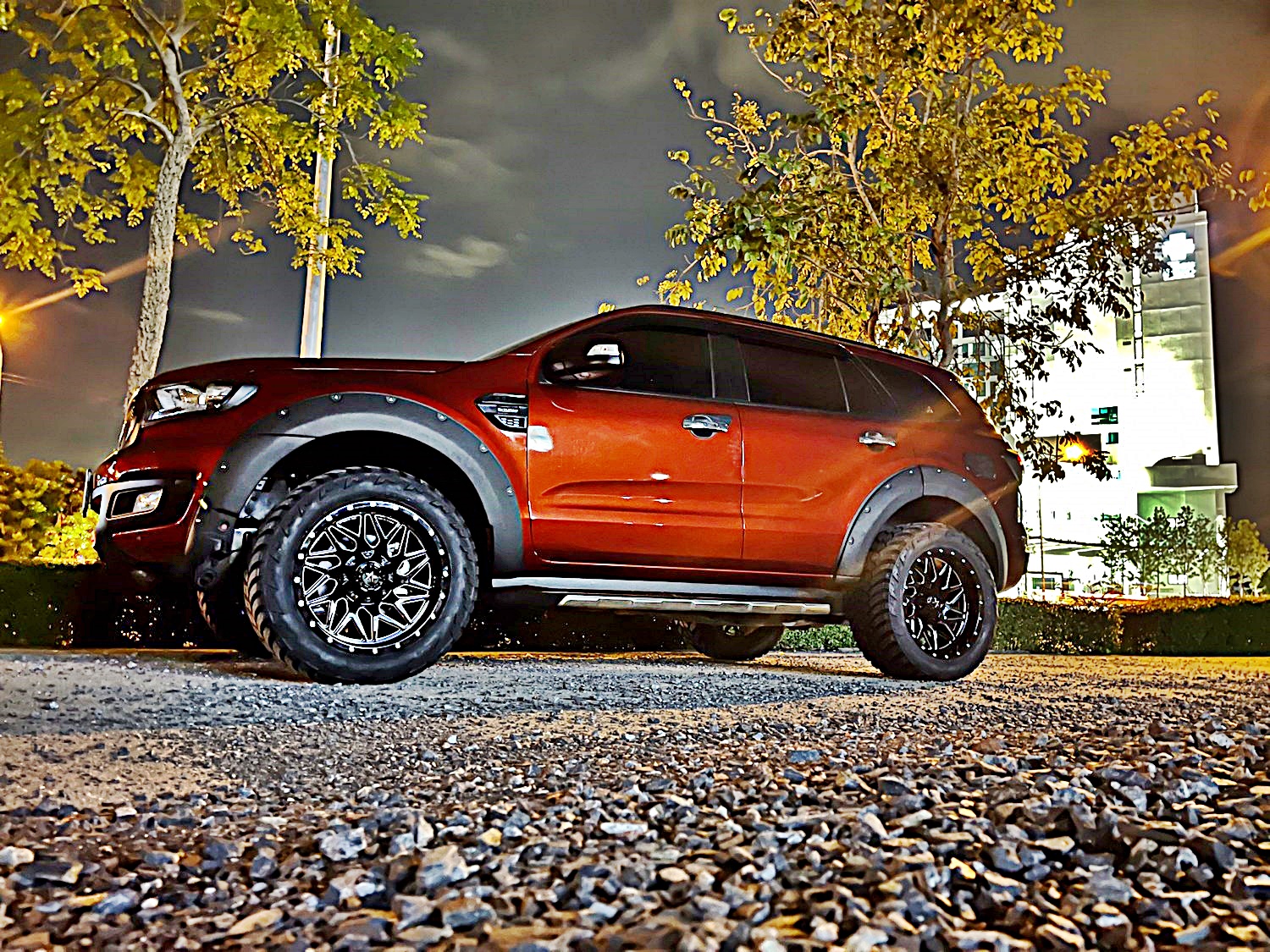 FORD EVEREST แบบไม่ยก โคตรเต็ม