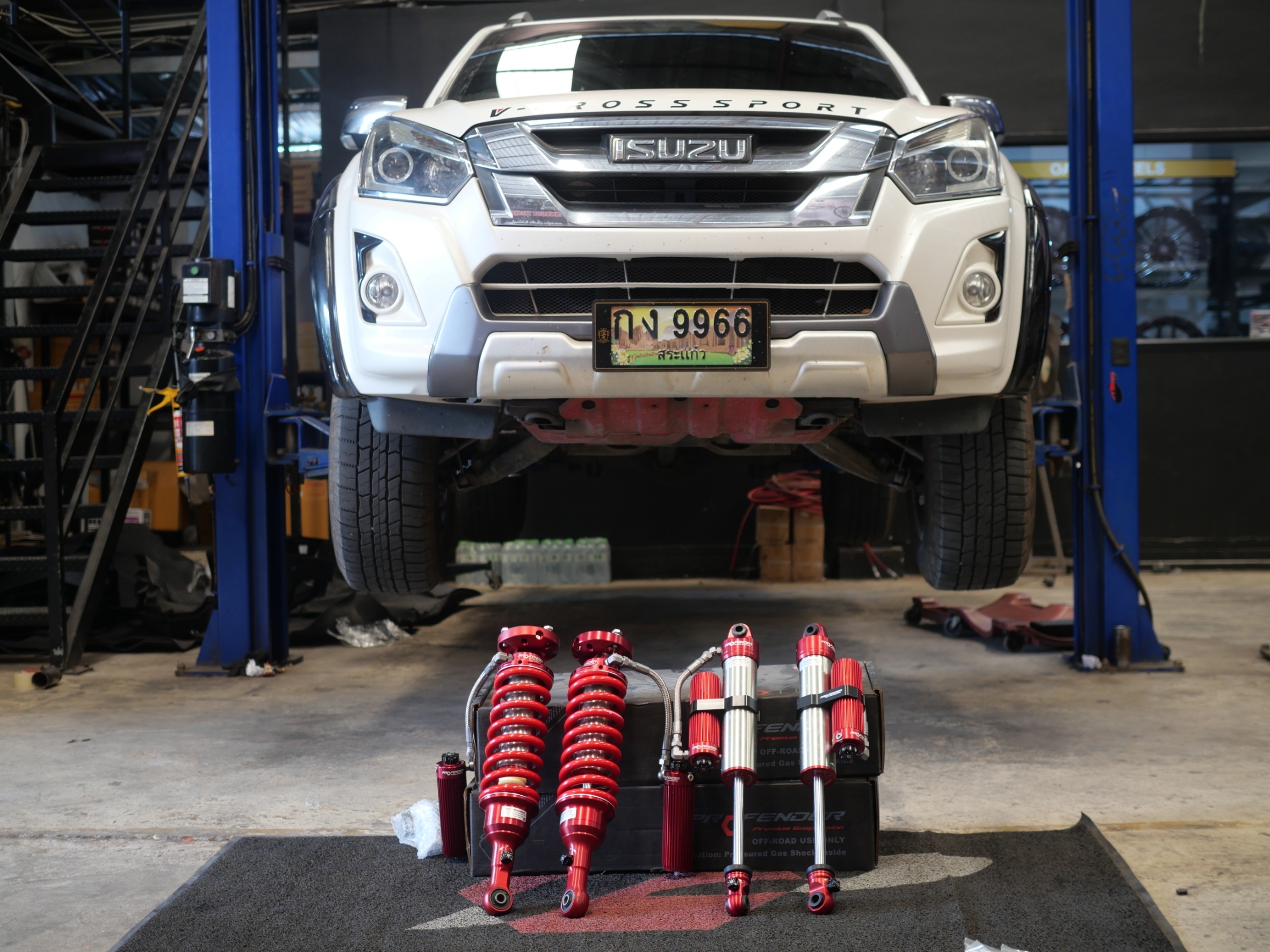 หน้า TUNE SERIES หลัง TUNE SERIES ใส่ D-MAX ที่ STEP9