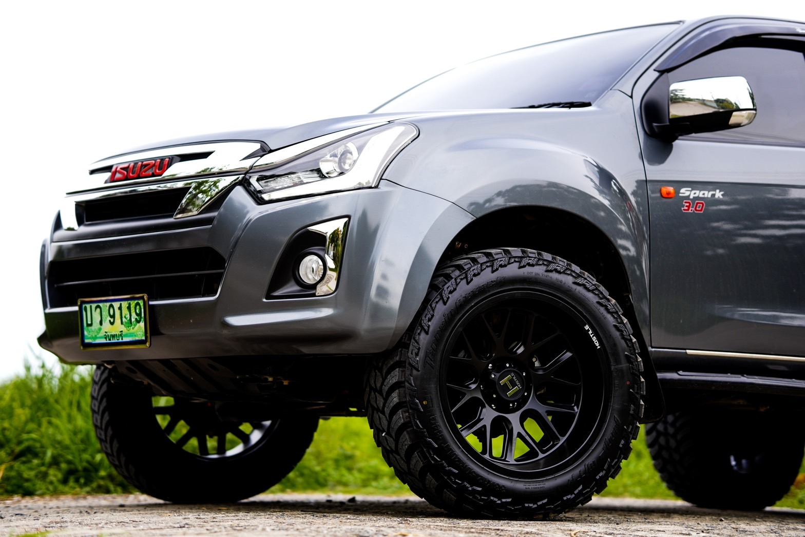 D-MAX หัวเดียว จันทบุรี งบ2แสน แต่งทรงเมกาที่ STEP9