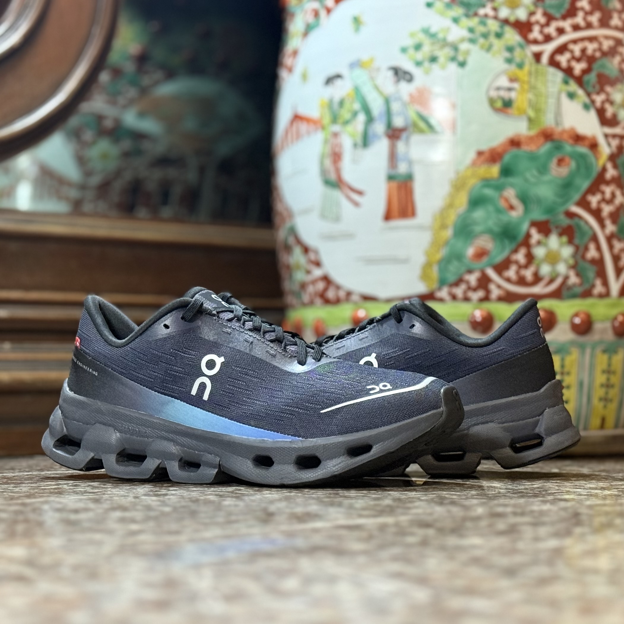 รองเท้าวิ่ง On CloudSpark ‘BlueBerry’ #มือ2 (W7.5US) Women