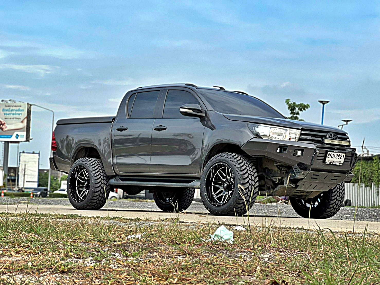 REVO ทรงเมกา ขอบ20 ที่ STEP9