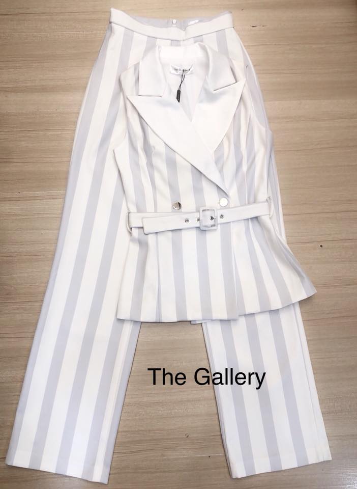 เซ็ตเสื้อเบเซอร์แขนกุดลายริ้วพร้อมเข็มขัดในตัว