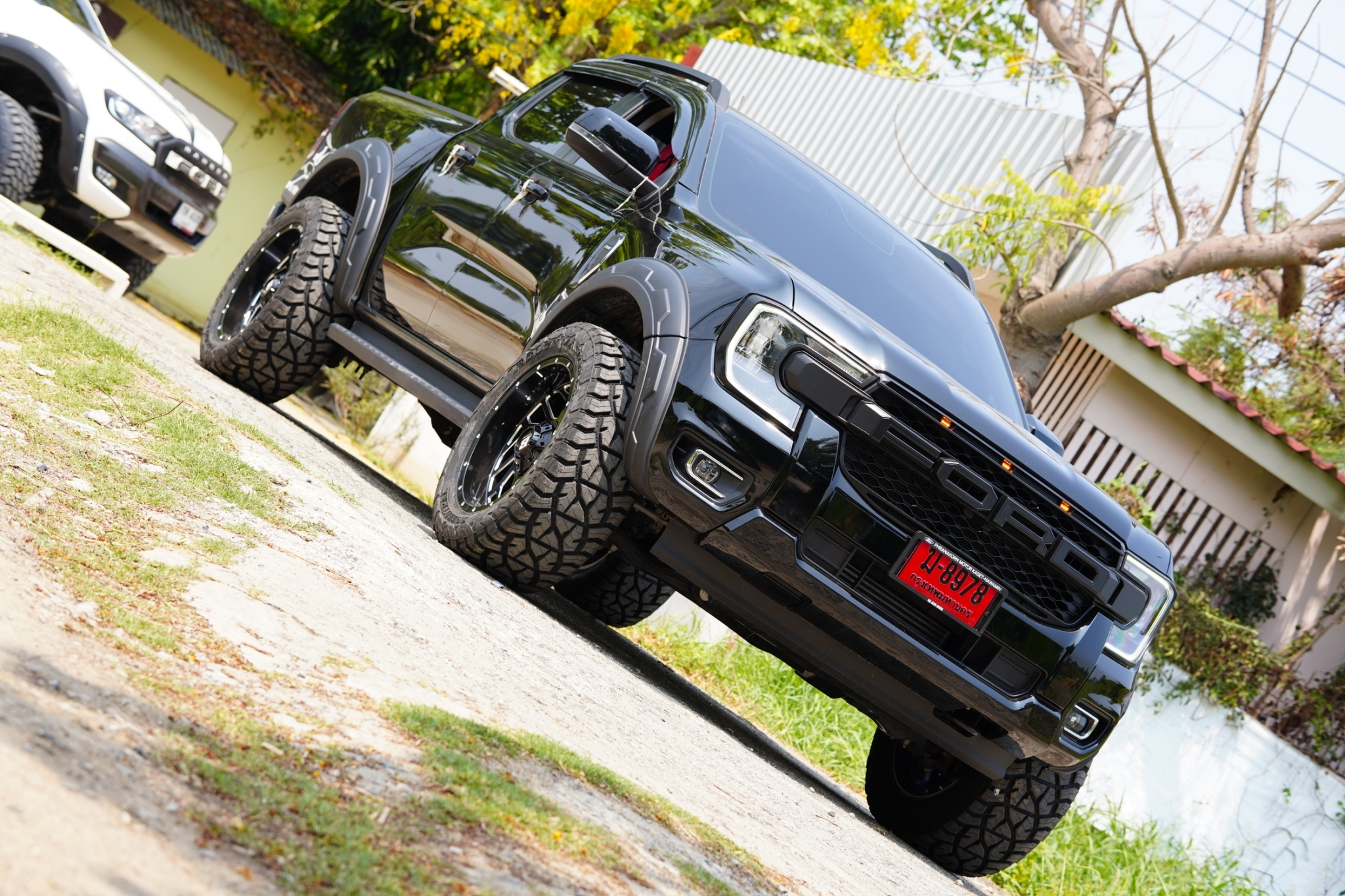 FORD RANGER NEXTGEN เดิมๆไม่ยก แต่งเมกาที่ STEP9