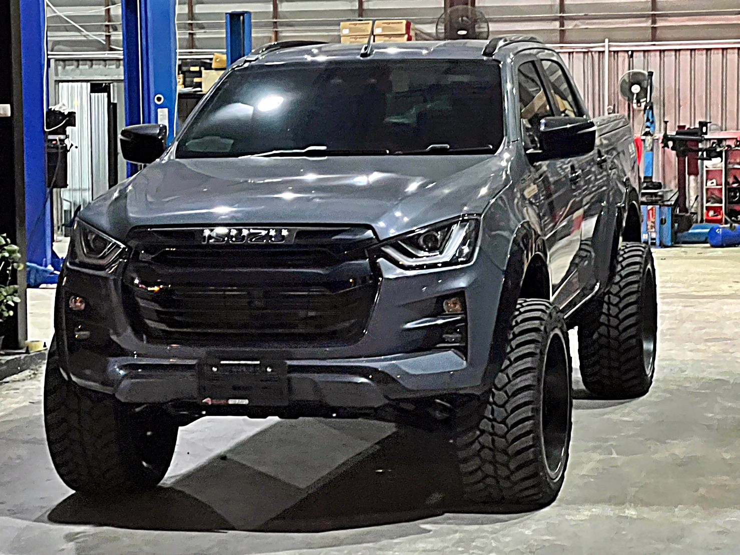 D-MAX ทรงเมกา จัดเต็ม ครบชุดที่ STEP9