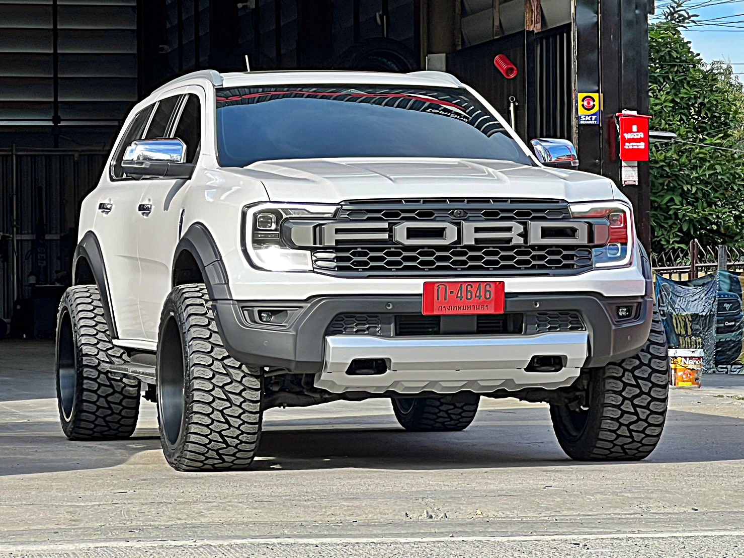 FORD EVEREST NEXTGEN ล้อแท้ HOSTILE H113 ที่ STEP9