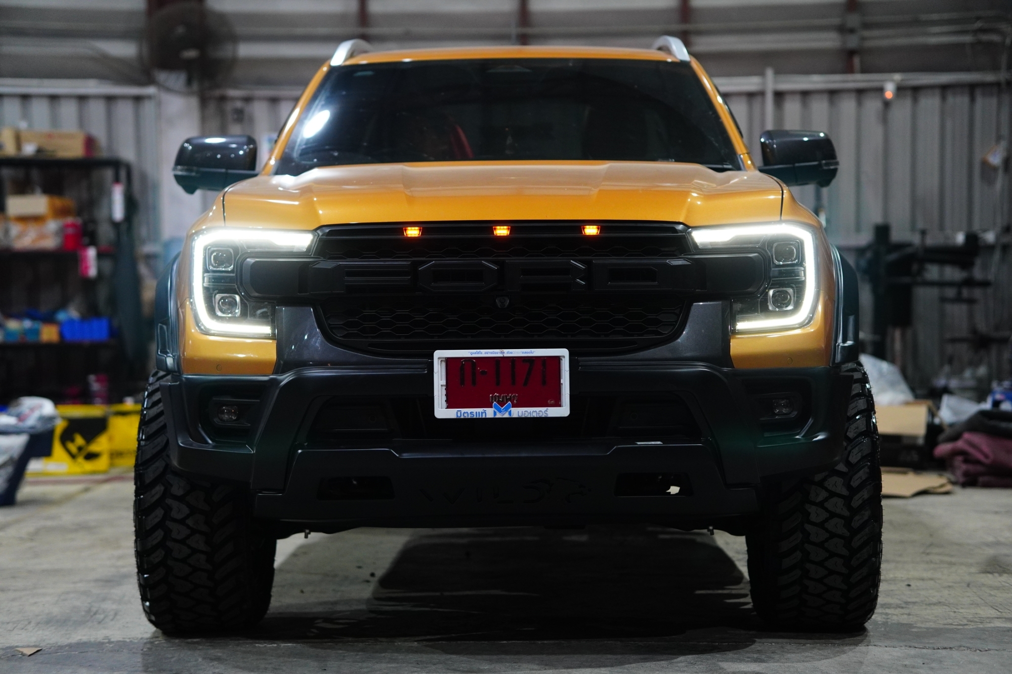 FORD RANGER NEXTGEN จองคิวมาจาก ชุมพร แต่งทรงเมกาที่ STEP9