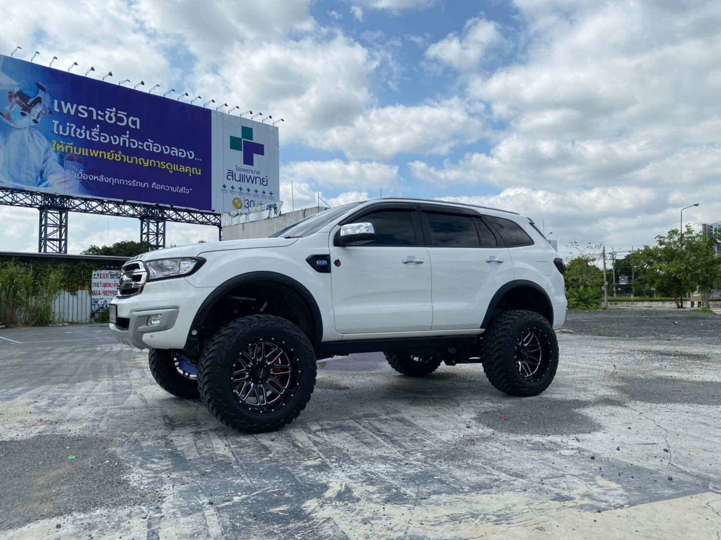 FORD EVEREST ยก6นิ้ว จัด FULLSET ที่ STEP9