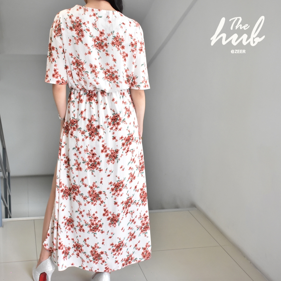 เดรสยาว แต่งกางเกงขาสั้น