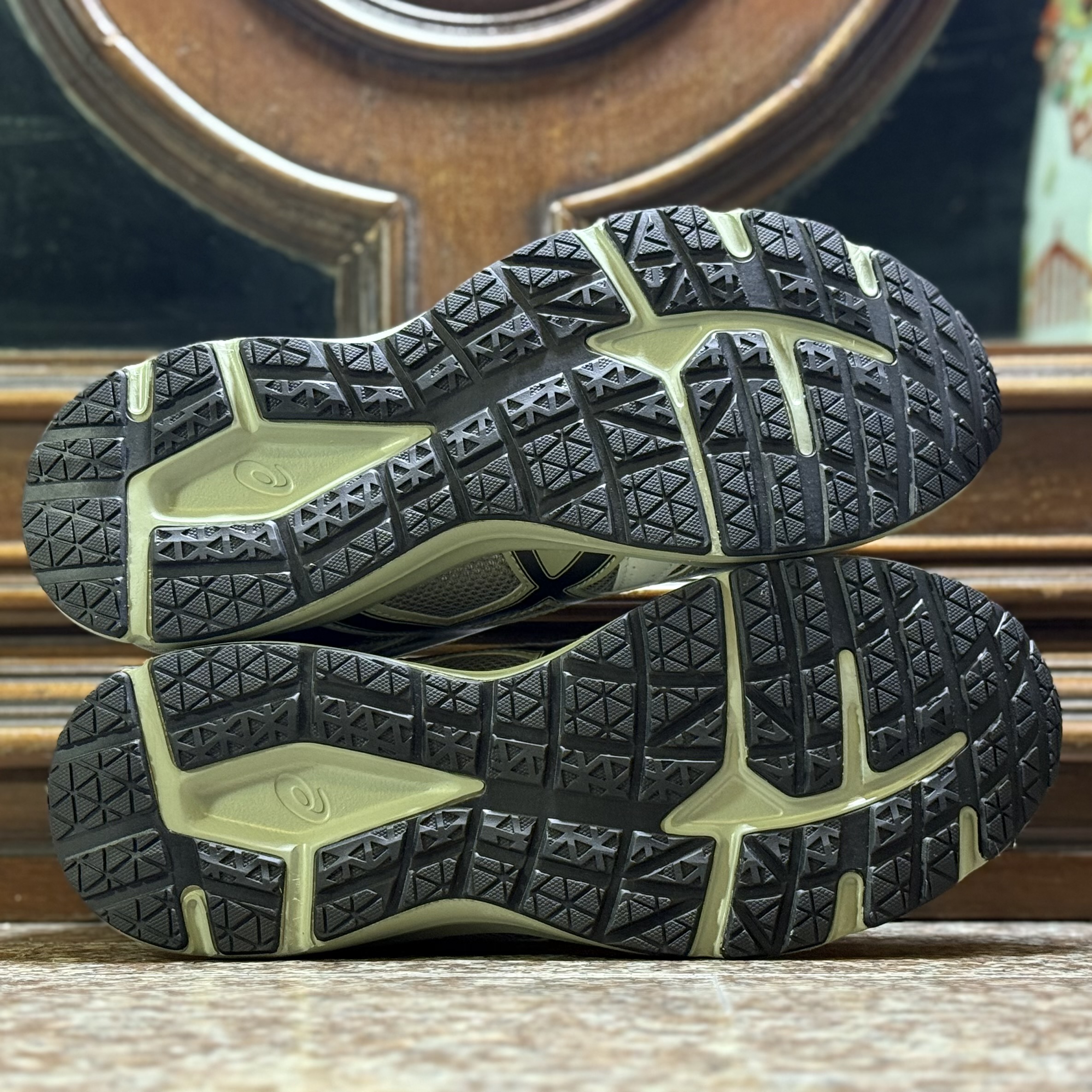 รองเท้า ASICS JOG 100S ‘Sheet Rock’ (M6/8/8.5/9/9.5/10/11.5US)