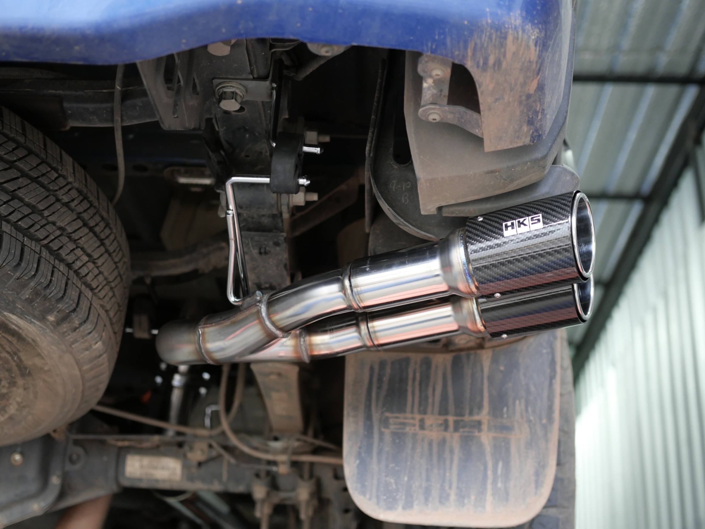ท่อ HKS ใส่ FORD RANGER NEXTGEN แบบคู่ออกข้าง ของแท้ที่ STEP9