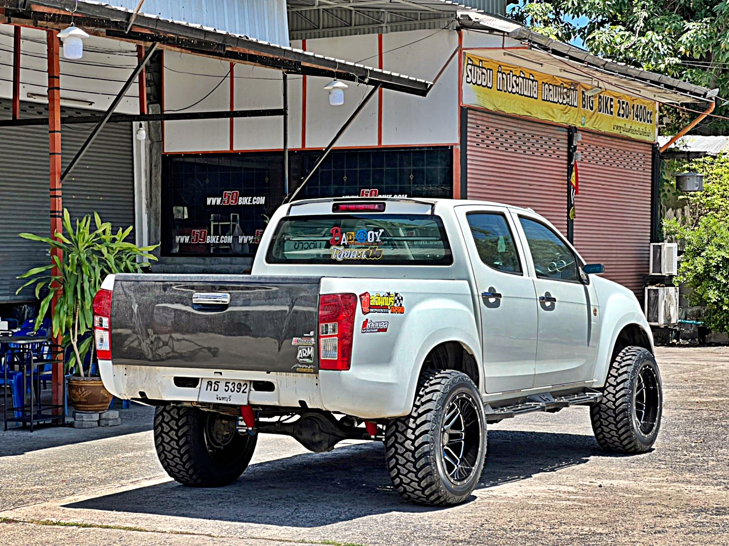D-MAX_จองคิวมาจากจันทบุรี คันนี้ตัวเตี้ยโหลดเตี้ย จัดทรงเมกาที่ STEP9