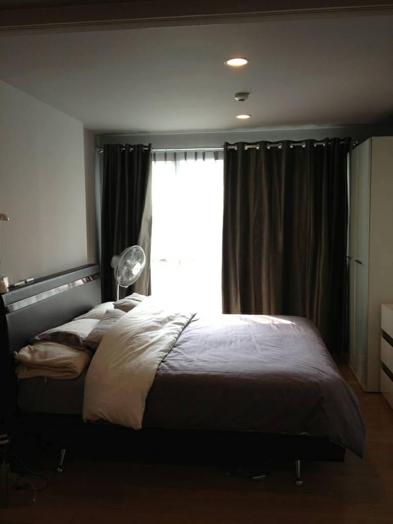 คอนโดให้เช่า สุขุมวิท 65 1 นอน 1 น้ำ วิวสระ