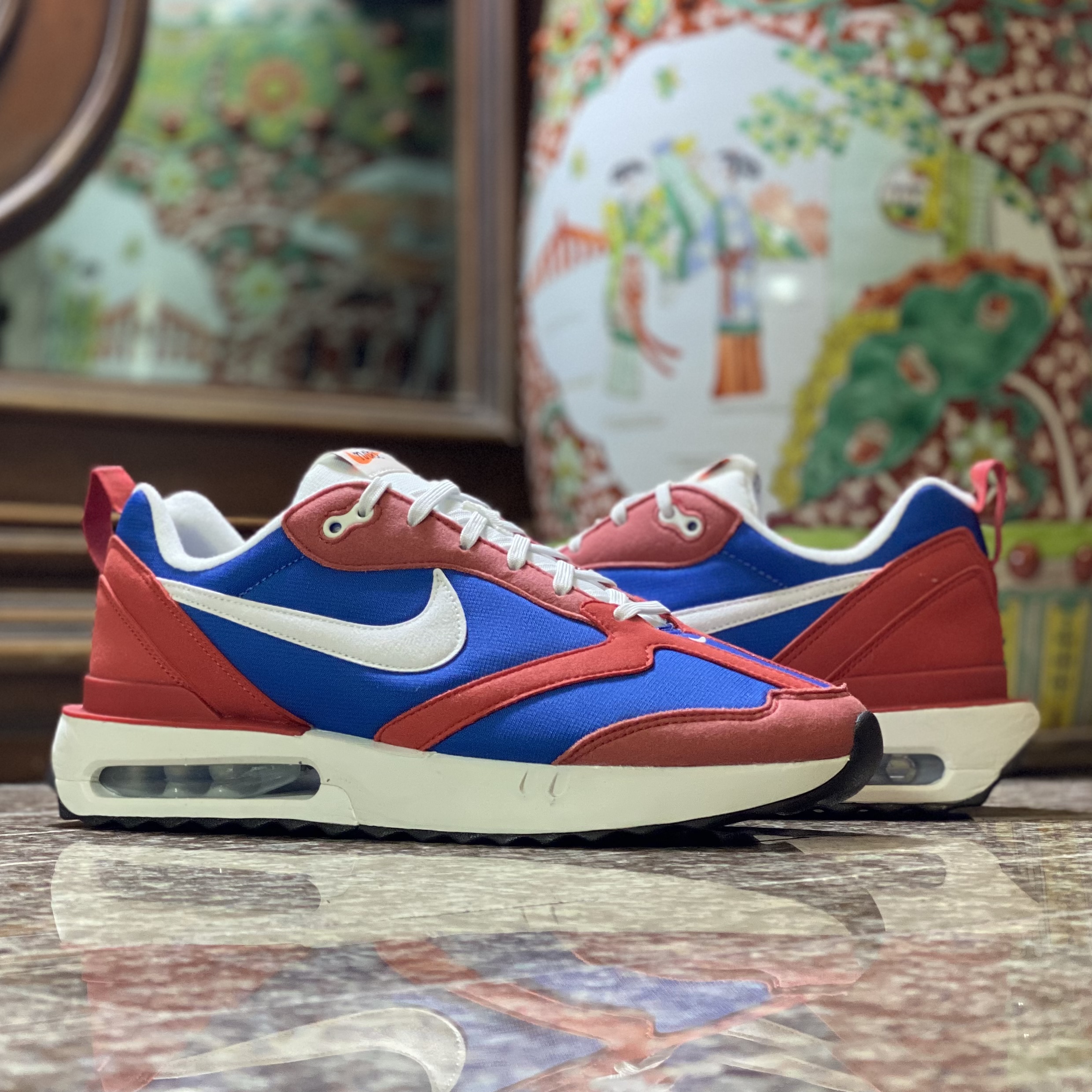 รองเท้า Nike Air Max Dawn ‘Team Red’ (M10US)