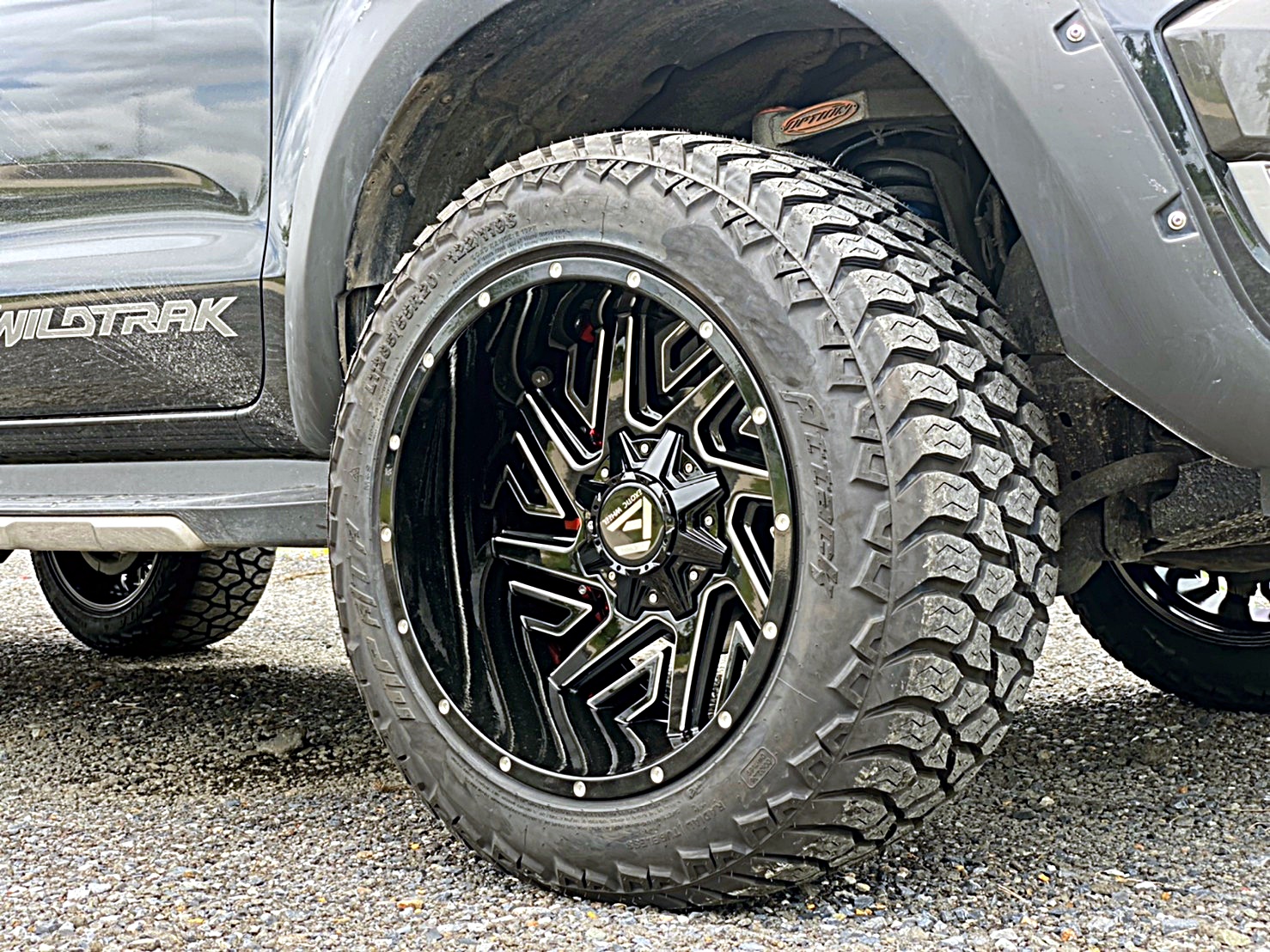 FORD WILDTRAK จัดทรงเมกาที่ STEP9