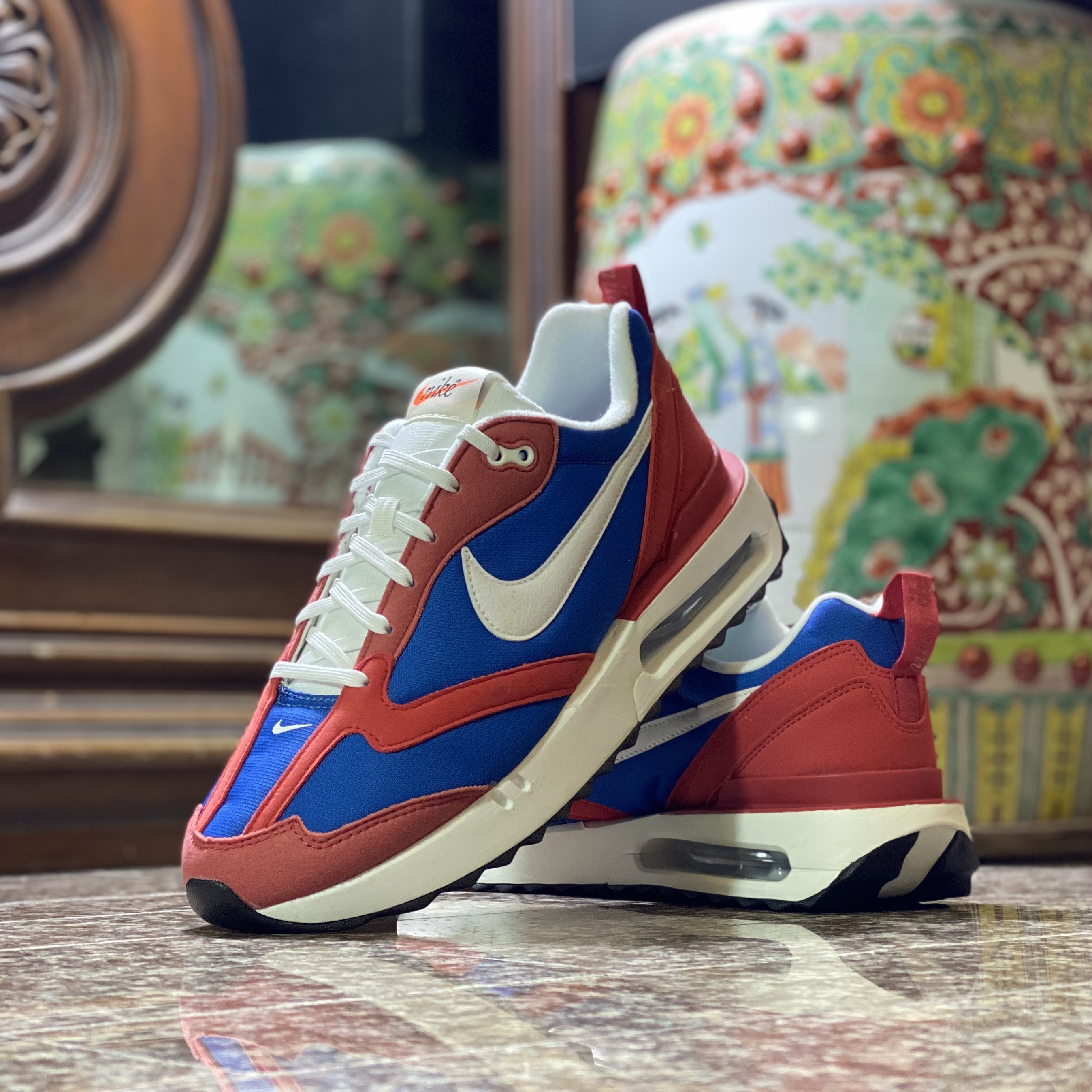 รองเท้า Nike Air Max Dawn ‘Team Red’ (M10US)