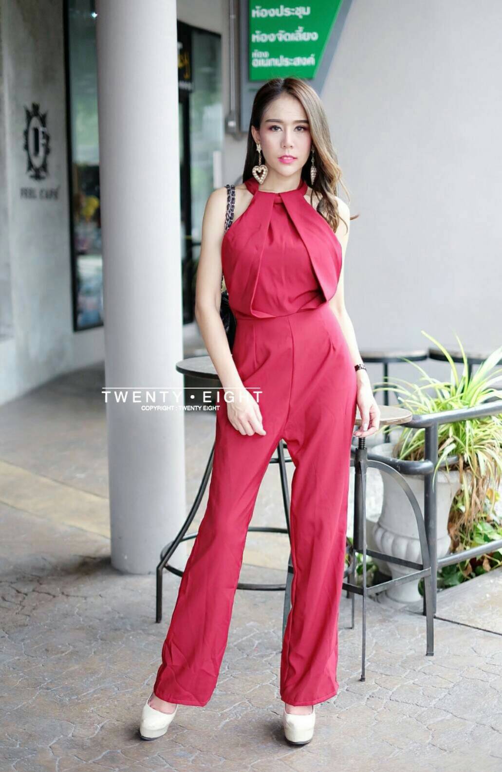 จั๊มยาว โชว์หลัง