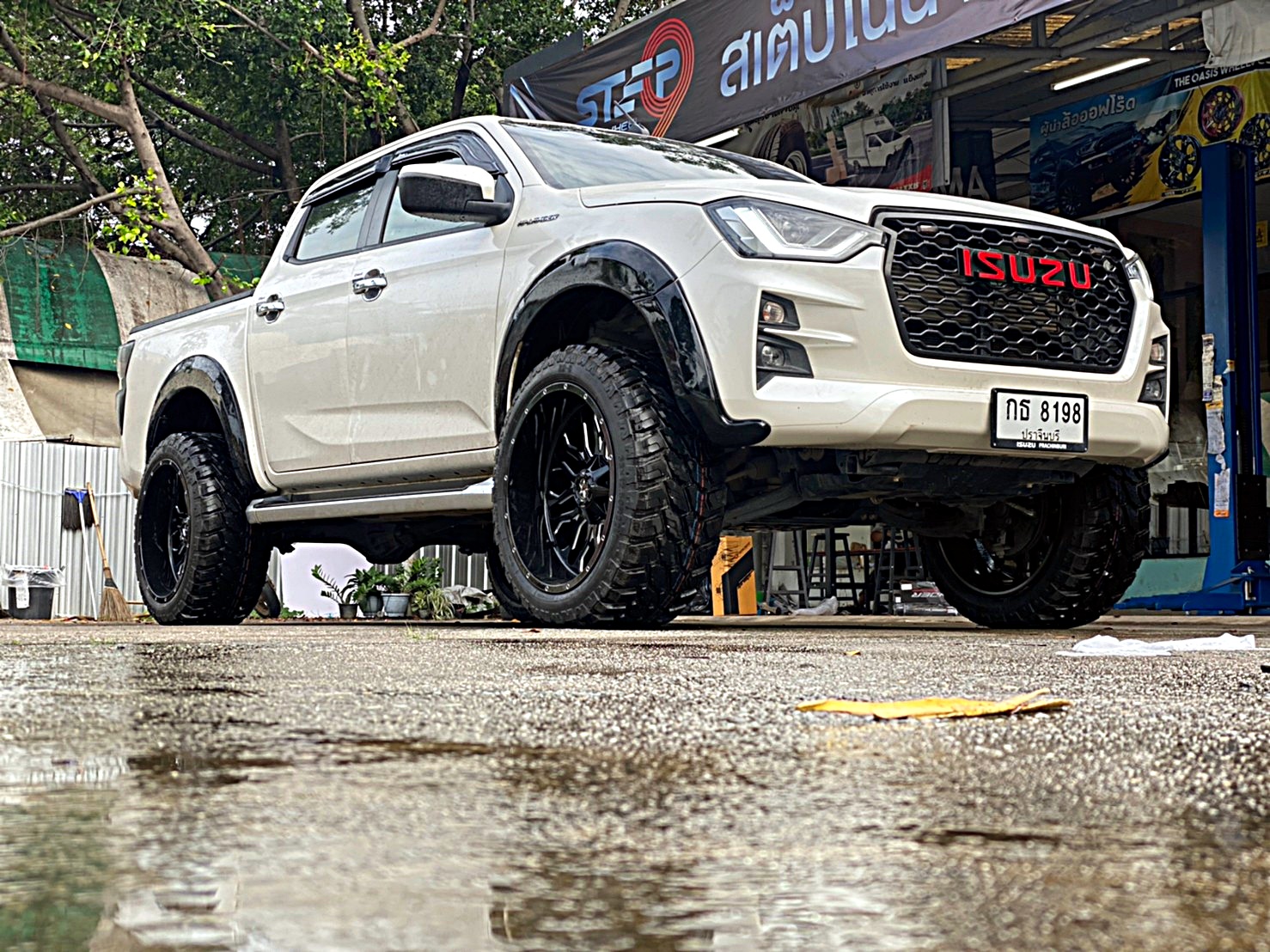 D-MAX ทรงเมกา มาไกลจากปราจีนบุรี