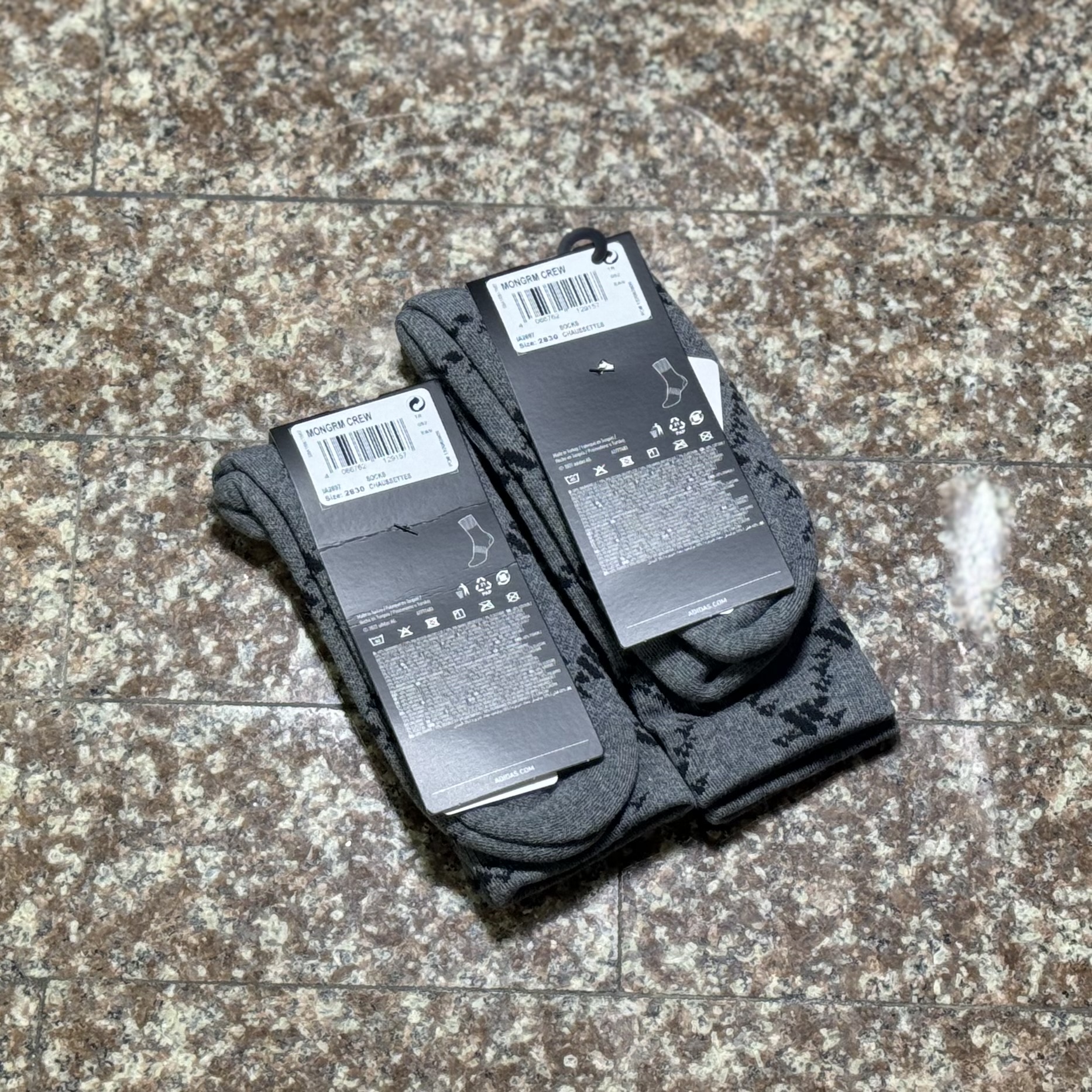 ถุงเท้า Adidas Monogram Crew Socks ‘Grey Five’ (M,L)