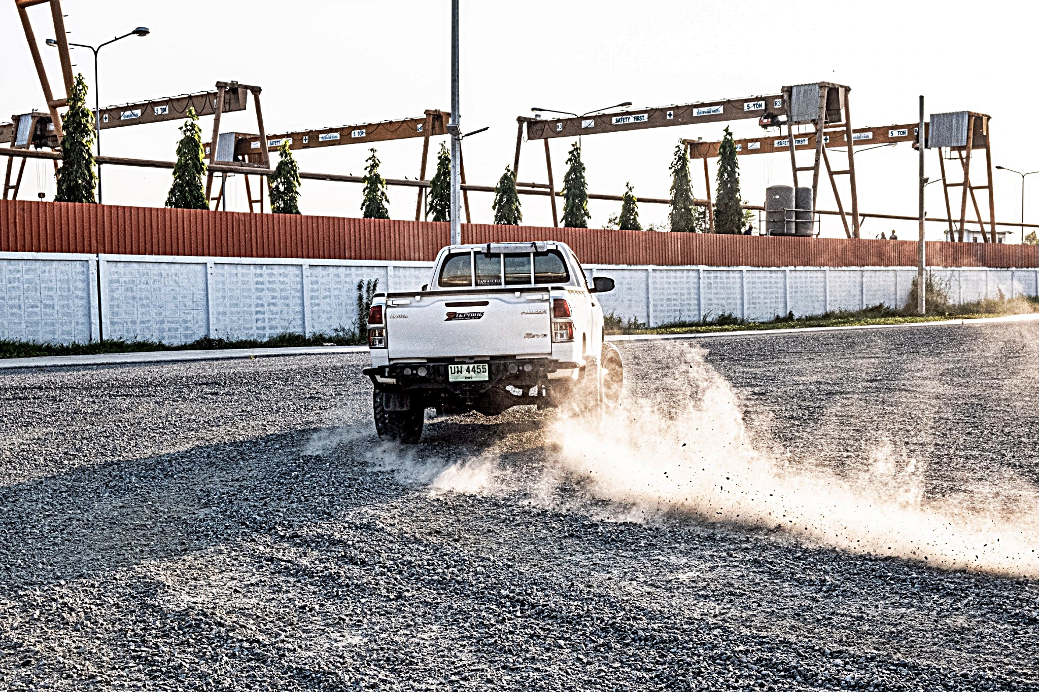 REVO หัวเดียว จองคิวจากแพร่ ทำทรงเมกาที่ STEP9