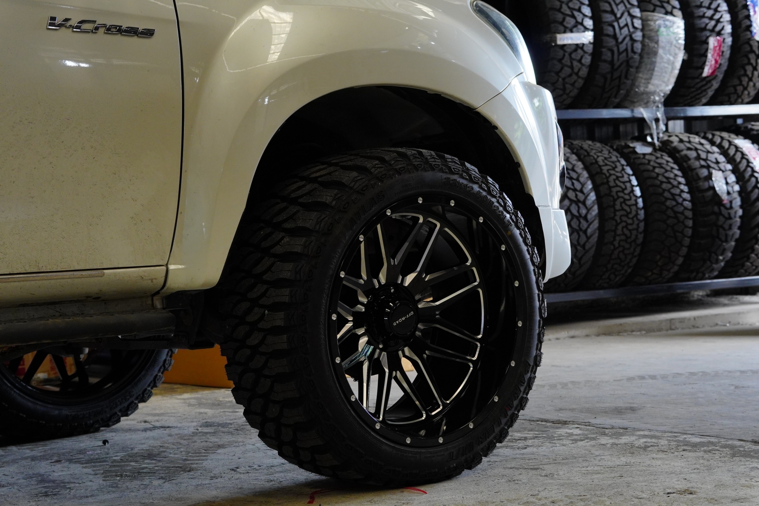 ชุดเเต่ง ISUZU D-MAX V-CROSS 4X4