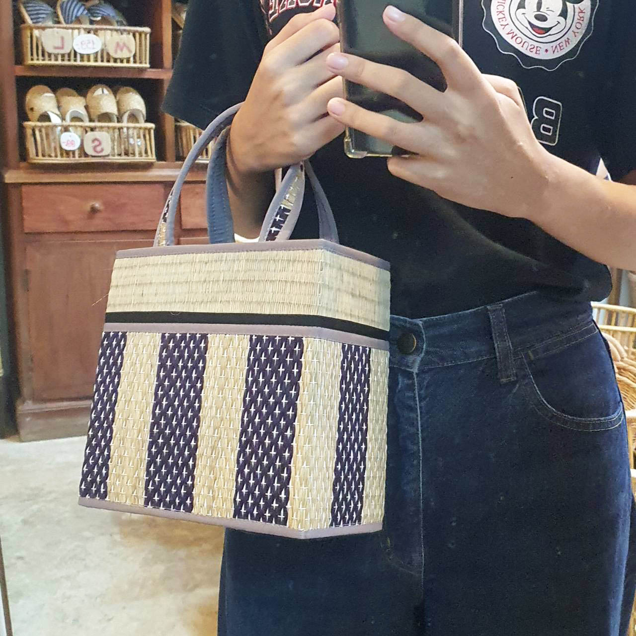 กระเป๋าเสื่อกก หูหิ้ว คล้องแขน คละสี 🍨