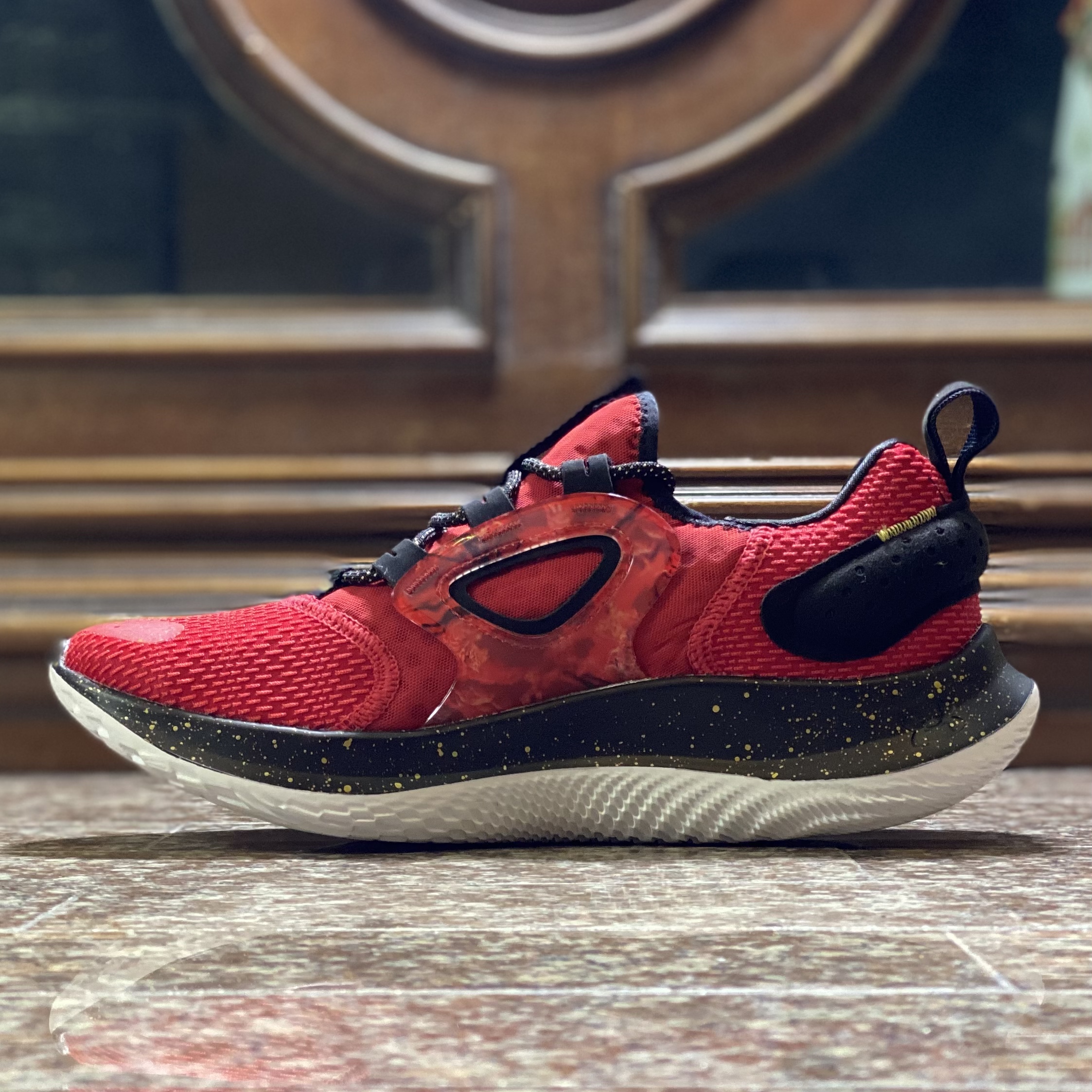 รองเท้า Under Armour Flow Velociti CNY ‘LIMITED’ (M8.5US)