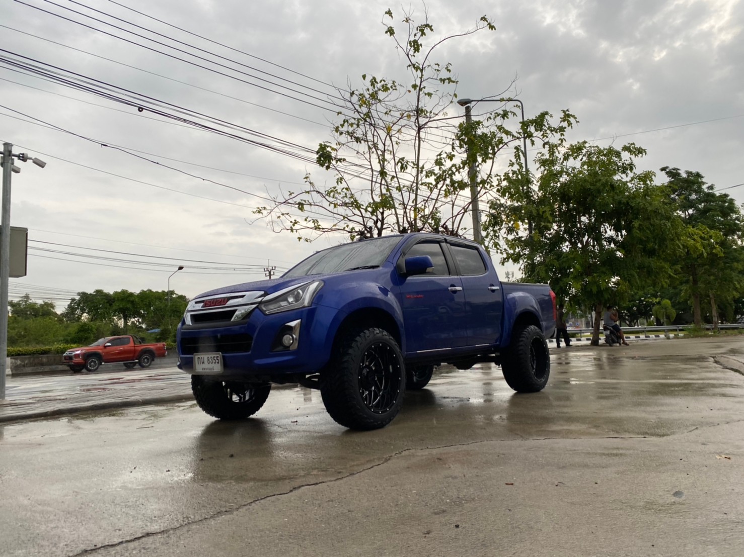 D-MAX มาจากสุพรรณบุรี จัดทรงเมกาที่ STEP9