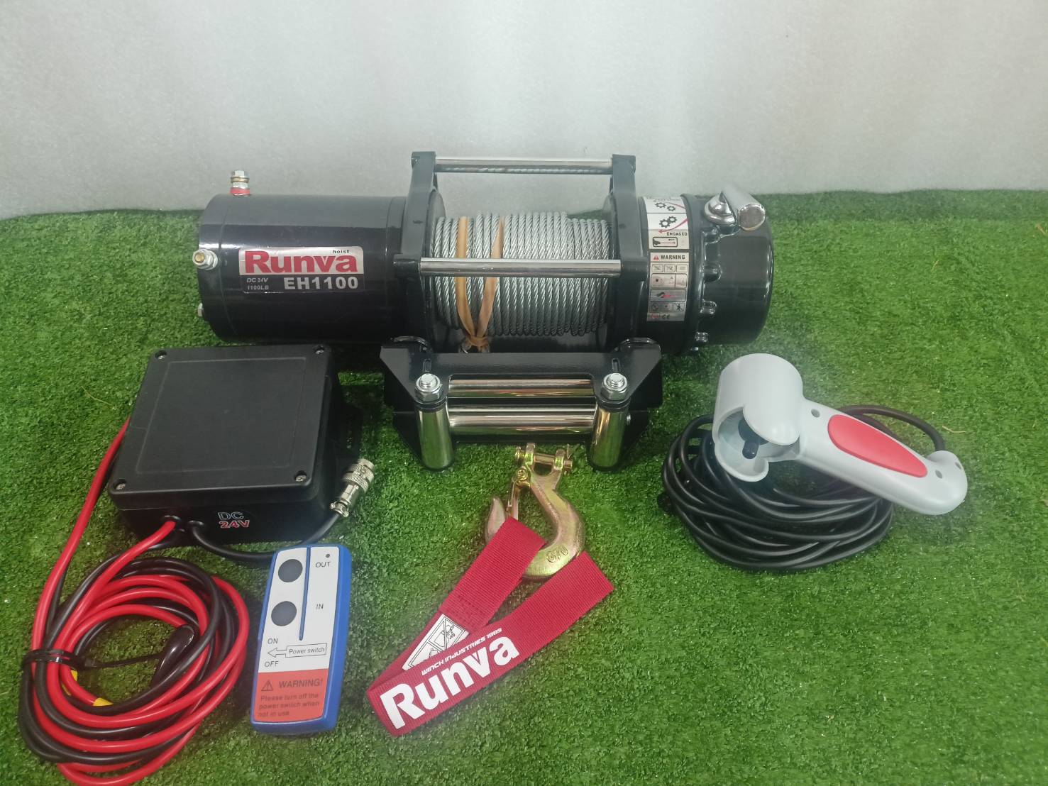 WINCH RUNVA (EH 1100) 24V