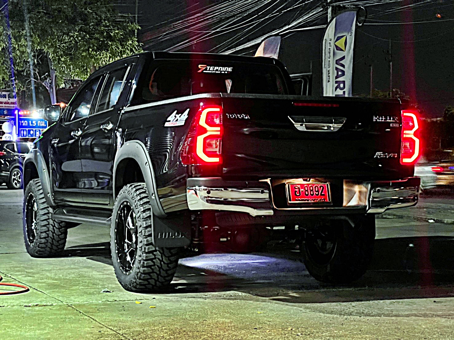 REVO_ทรงเมกา ยกแบบโช๊คเดิม