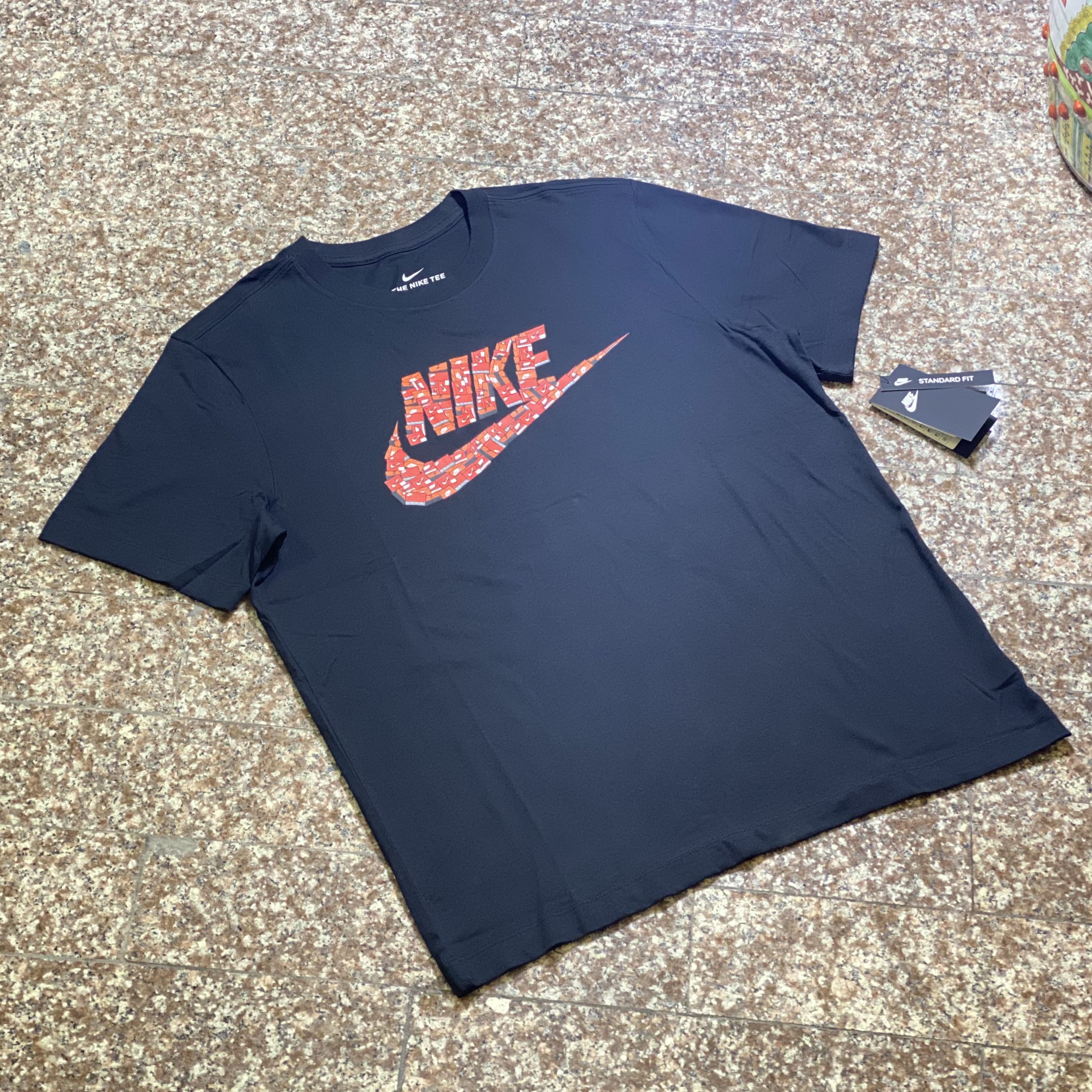 เสื้อ Nike Dri-Fit Futura ShoeBox T-Shirt (S)