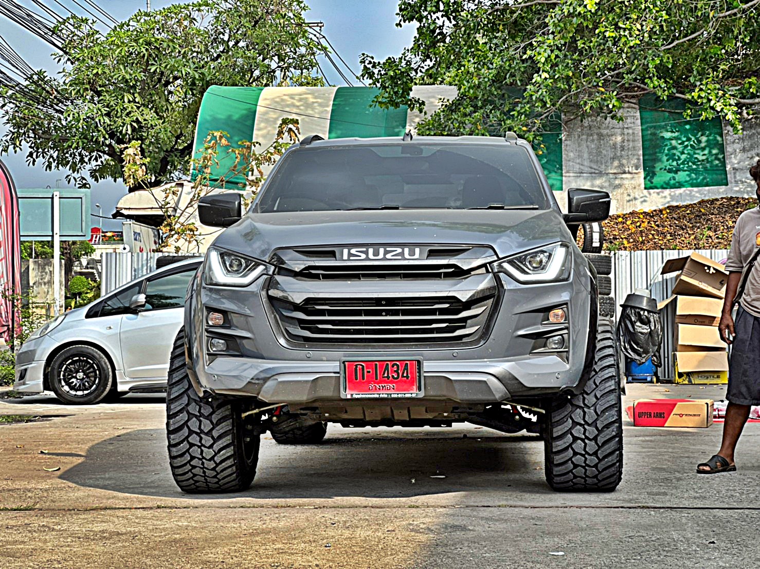D-MAX ทรงเมกา จากอุธยา