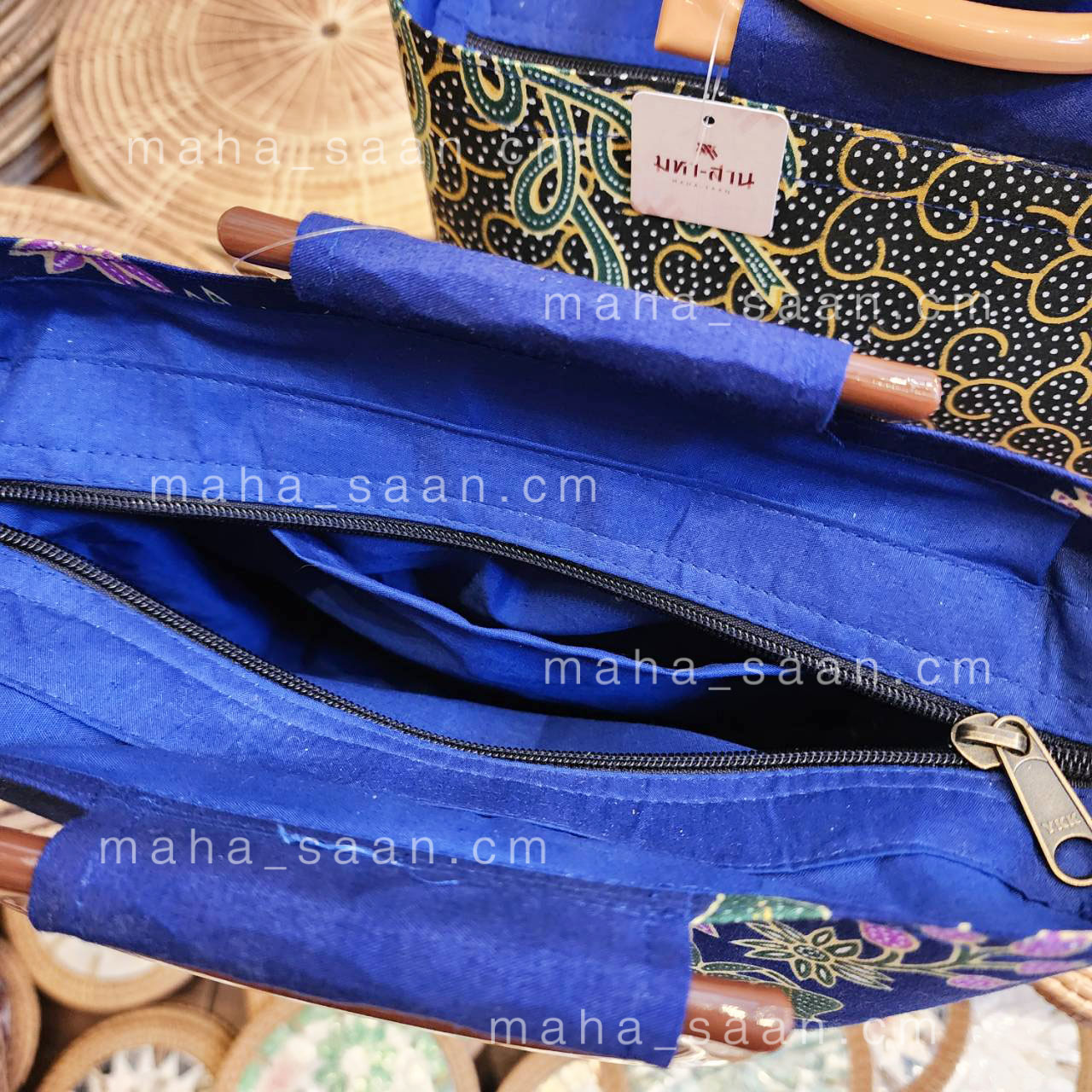 กระเป๋าผักตบชวาสาน หูหิ้วพลาสติก คล้องแขน แต่งผ้า ถือออกงาน แบบซิป ❄