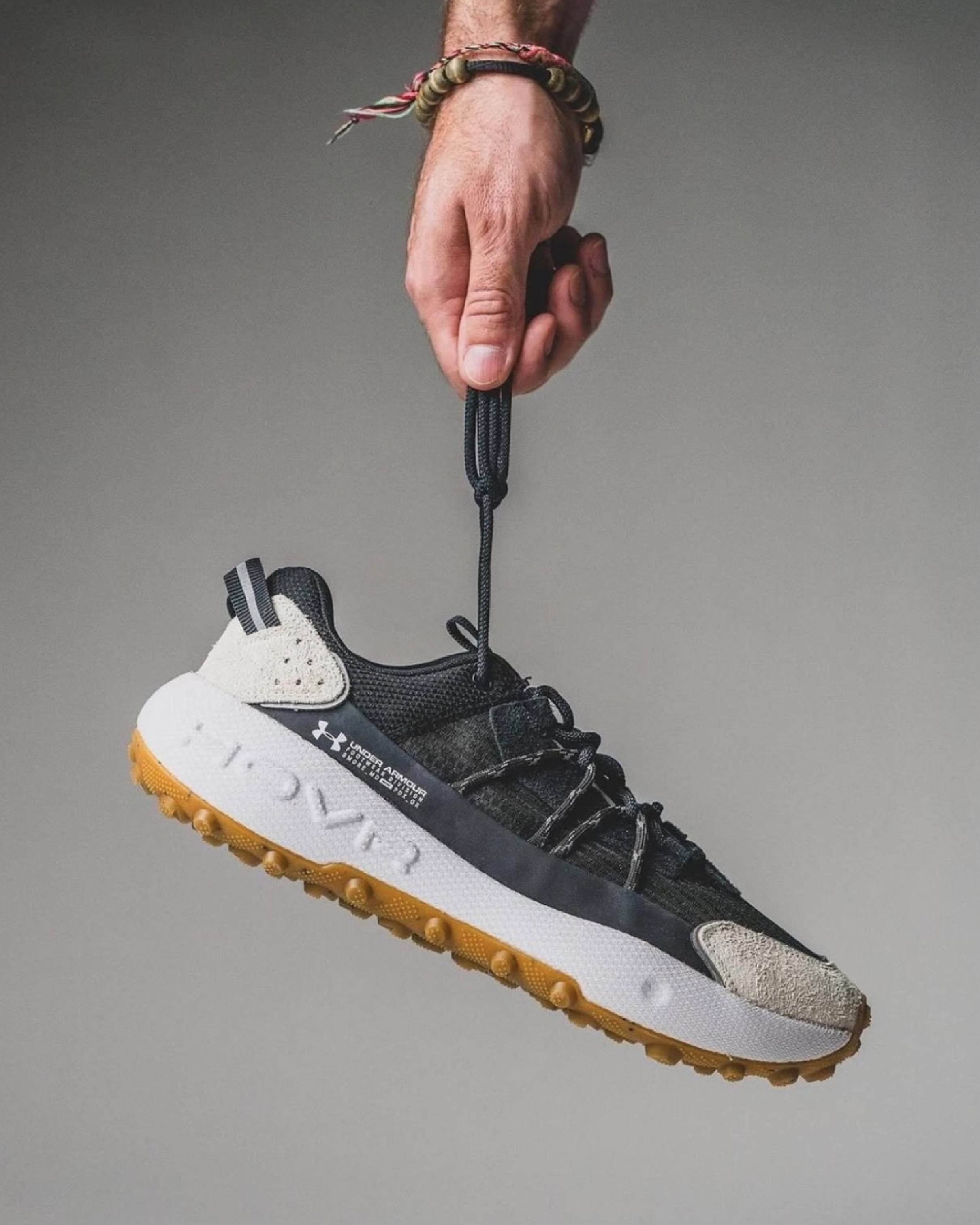 รองเท้าเดินป่า Under Armour Fat Tire Venture Pro (M8/9/9.5US)