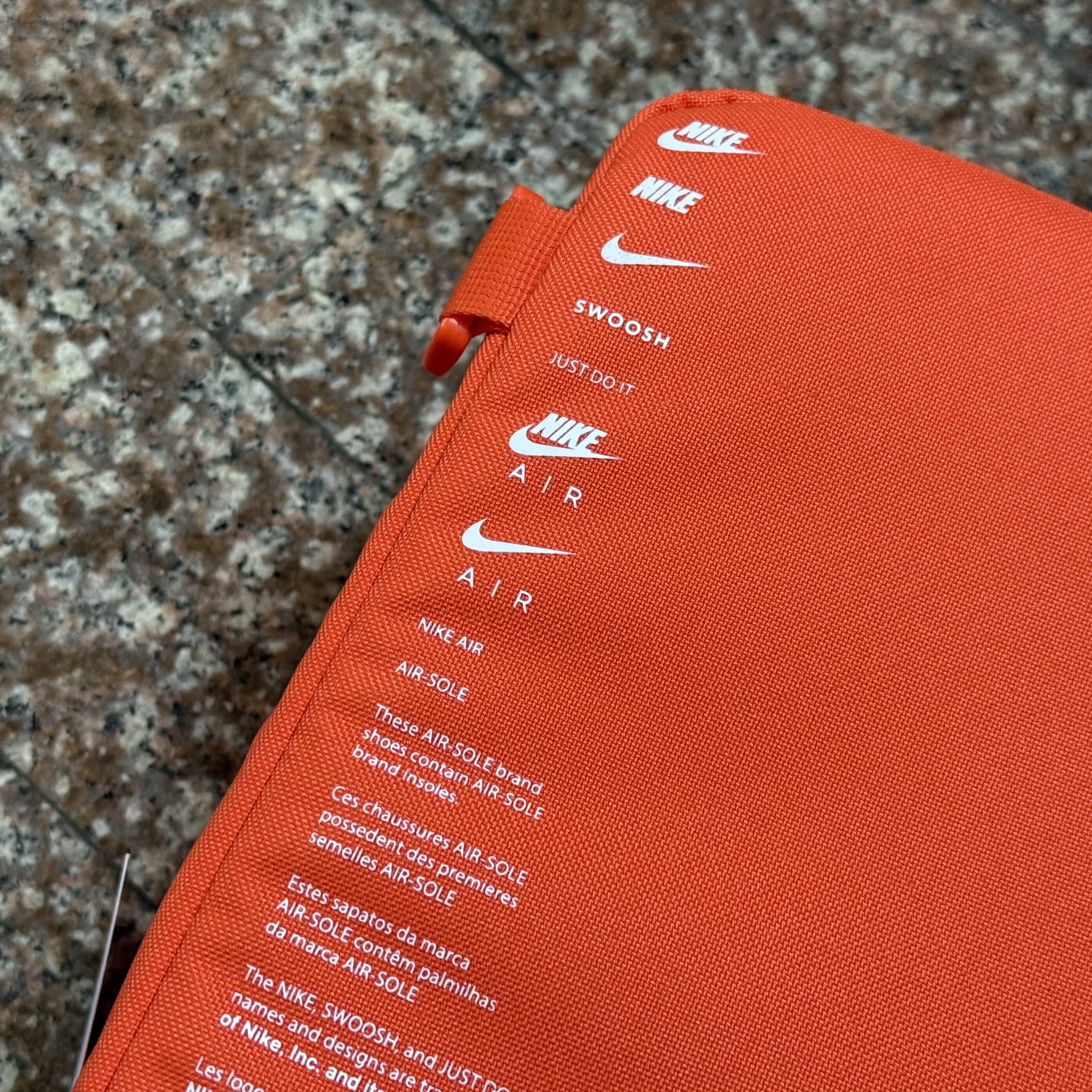 กระเป๋า Nike ShoeBox Bag 8L ‘ORANGE’