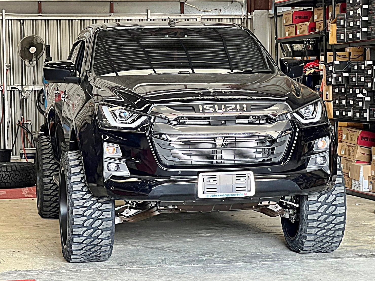 จัดเต็มชุดแต่ง ISUZU D-MAX V-CROSS