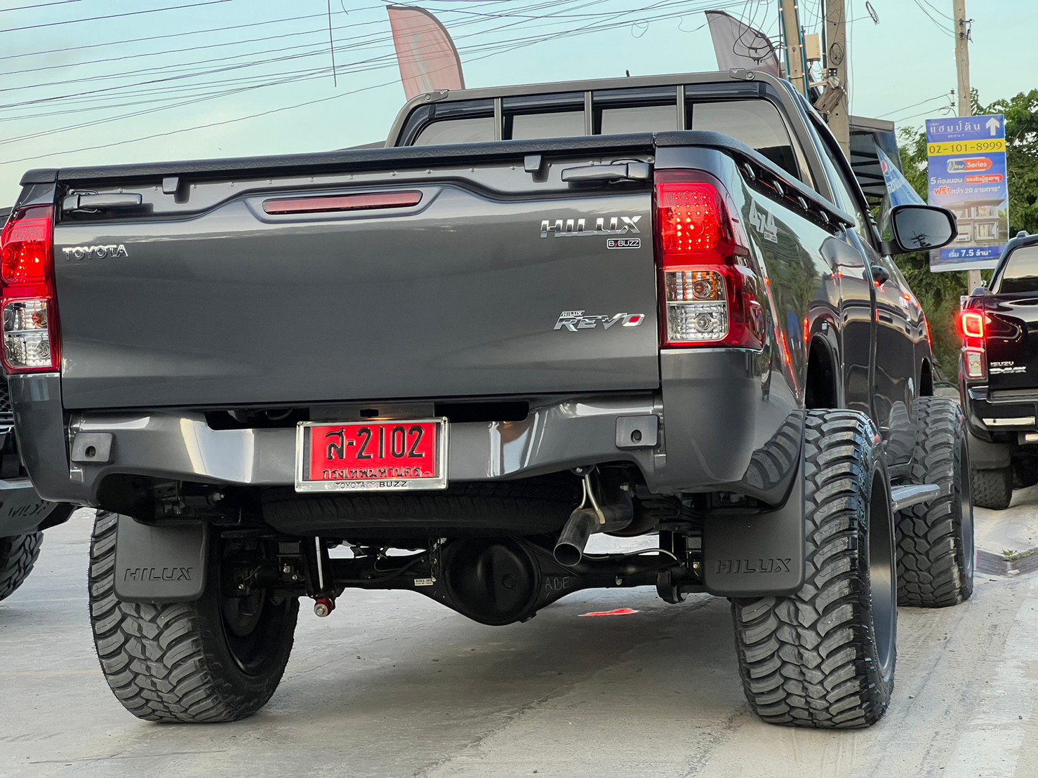 TOYOTA REVO หัวเดียว ทรงเมกา ที่ STEP9