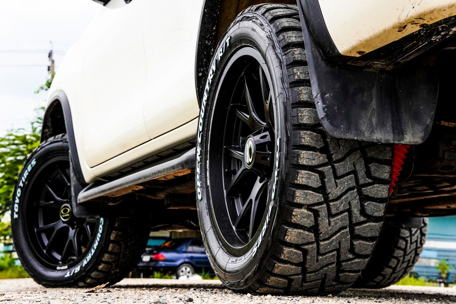 TOYOTA FORTUNER จองคิวมาจาก จันทบุรี