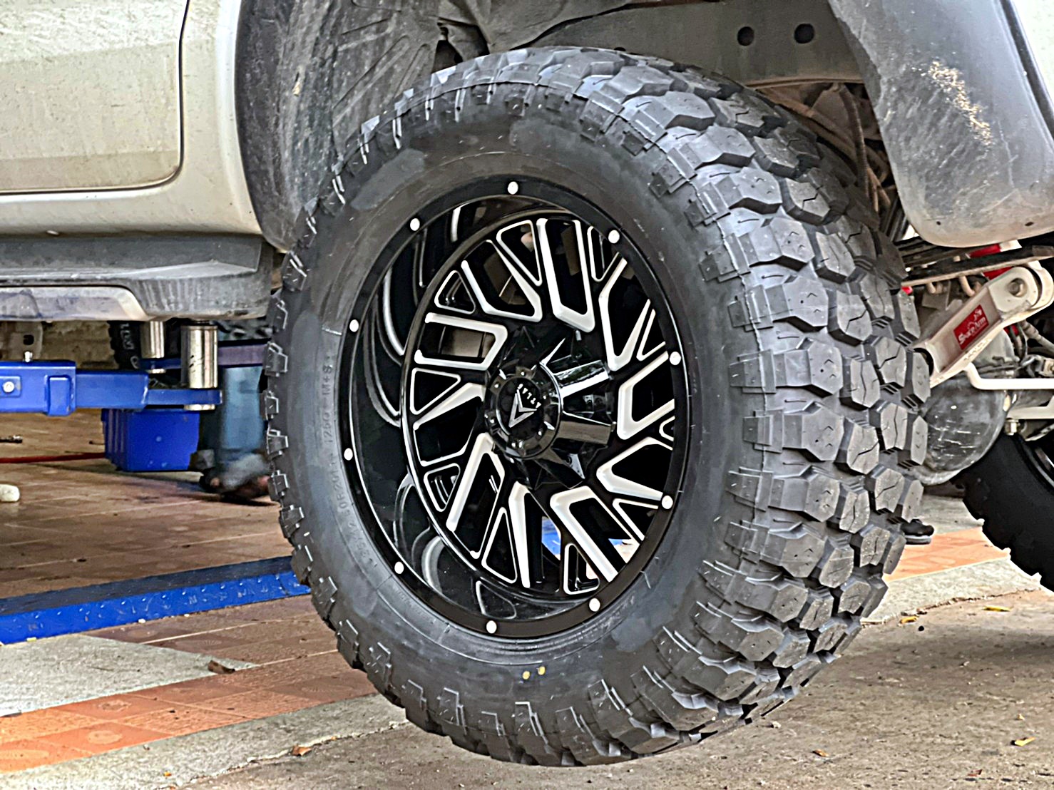 FORD_ตอนมาทรงเตี้ยกลับแหนบ ทำทรงเมกาที่ STEP9