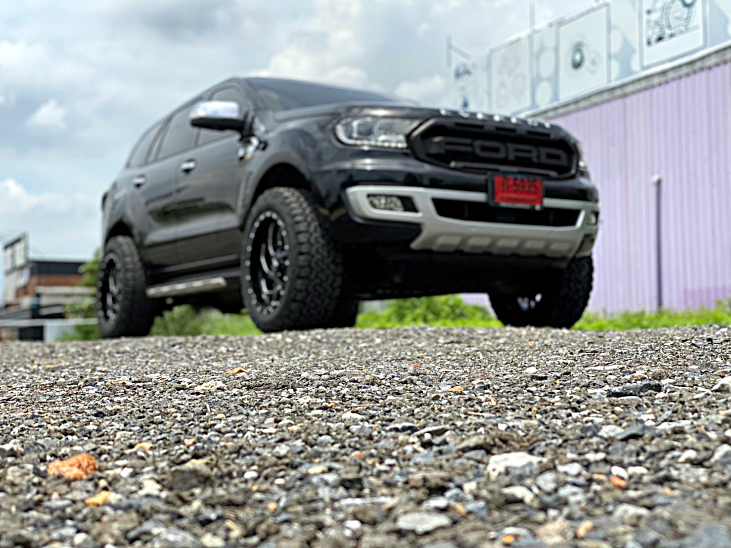 FORD EVEREST ป้ายแดงจัดล้อ20 แบบไม่ยก