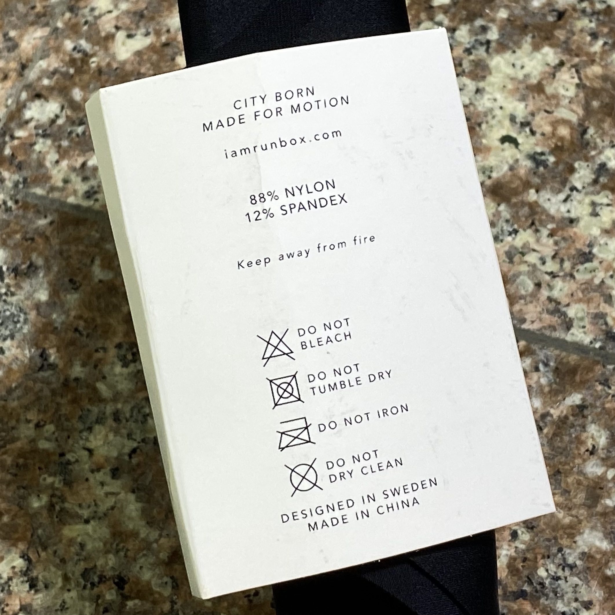 กระเป๋าวิ่ง Iamrunbox MINI ‘BLACK’