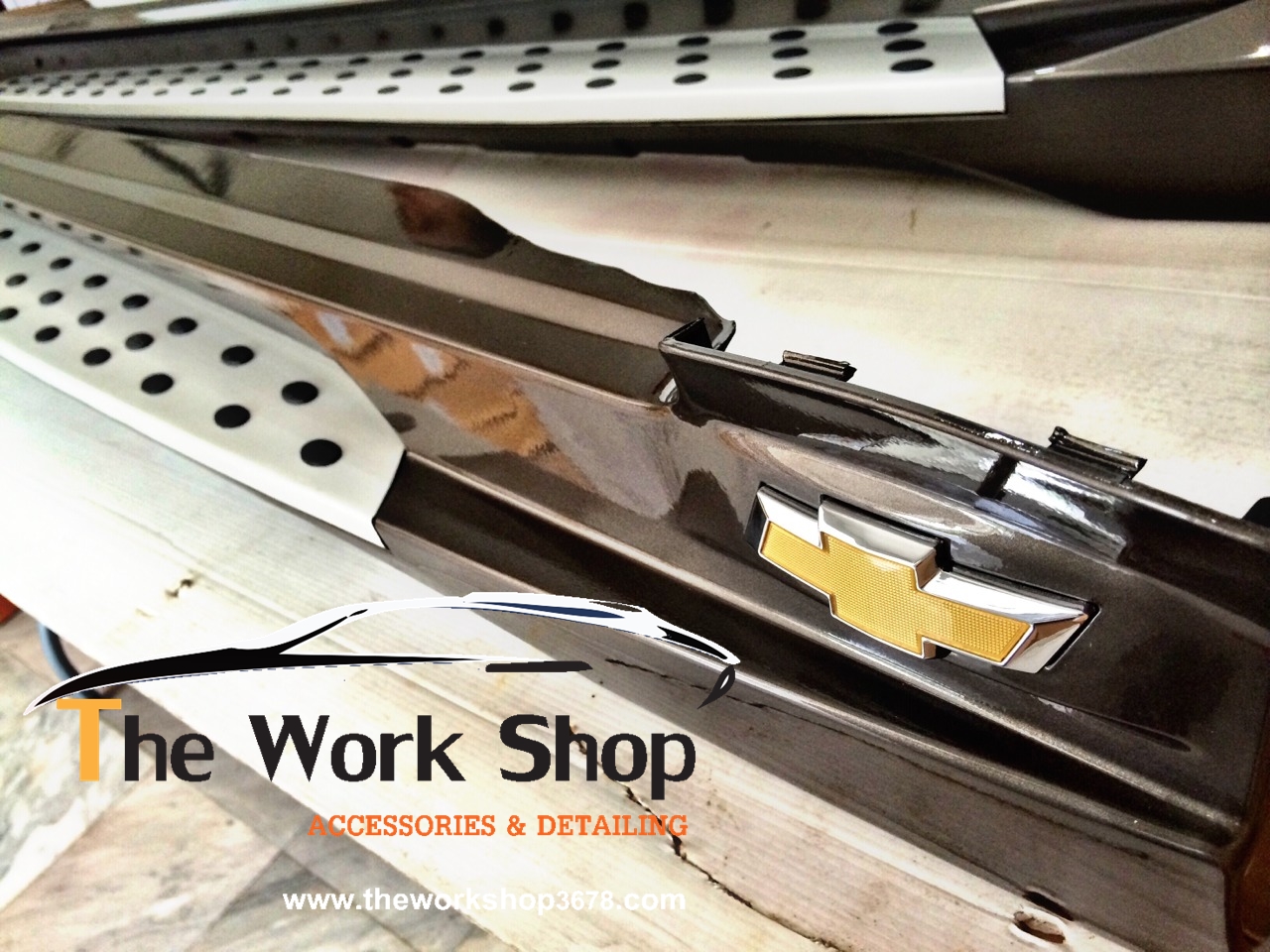 Side Step for Captiva ( บันไดข้างแบบมีปุ่ม และโลโก้ )