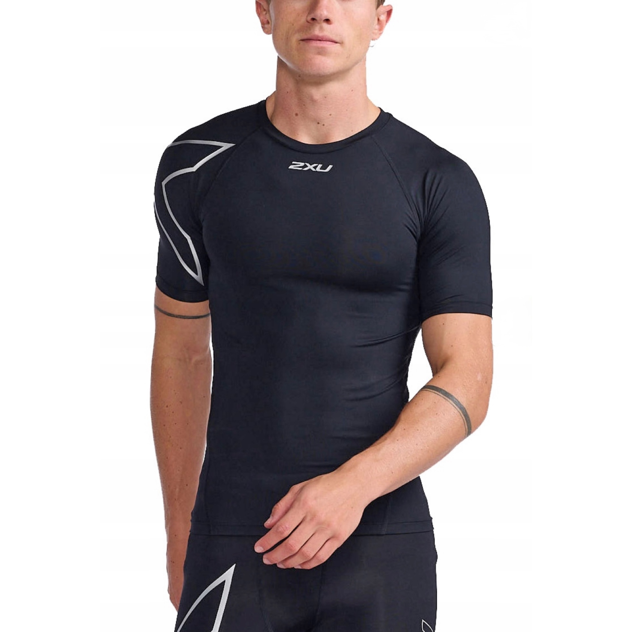 เสื้อ 2XU Core Compression Tops ‘BLACK’ (S,M)