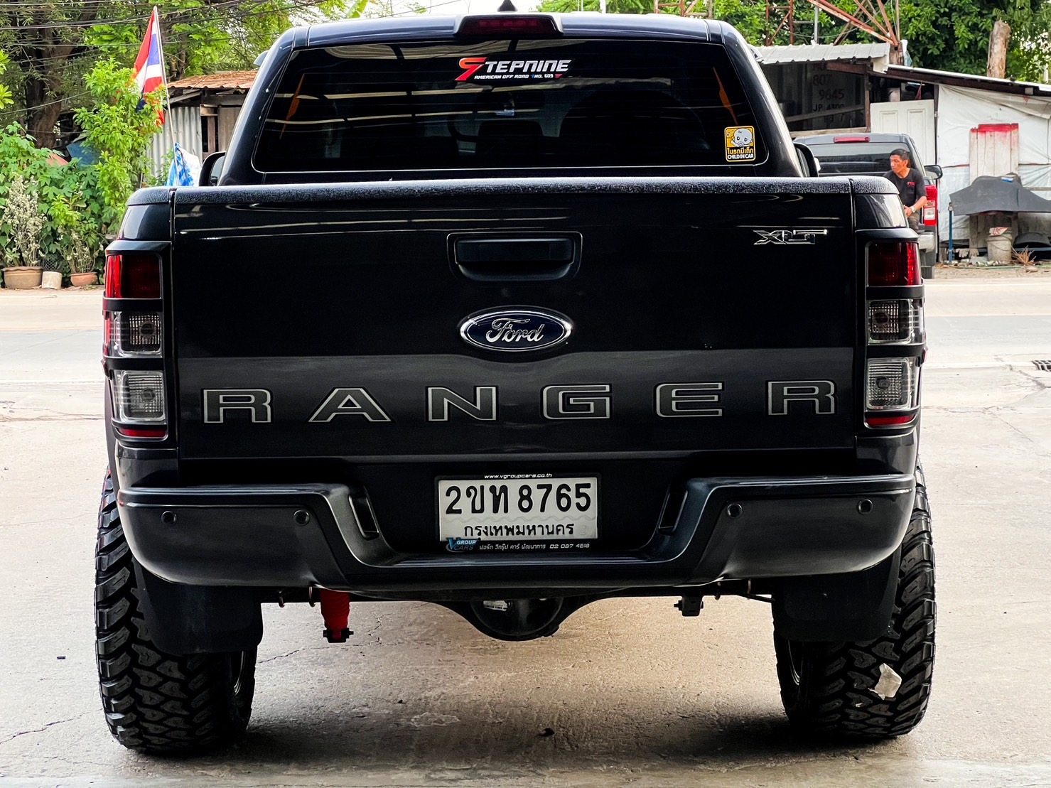 FORD RANGER ทรงเมกา แต่งครบ จบที่STEP9