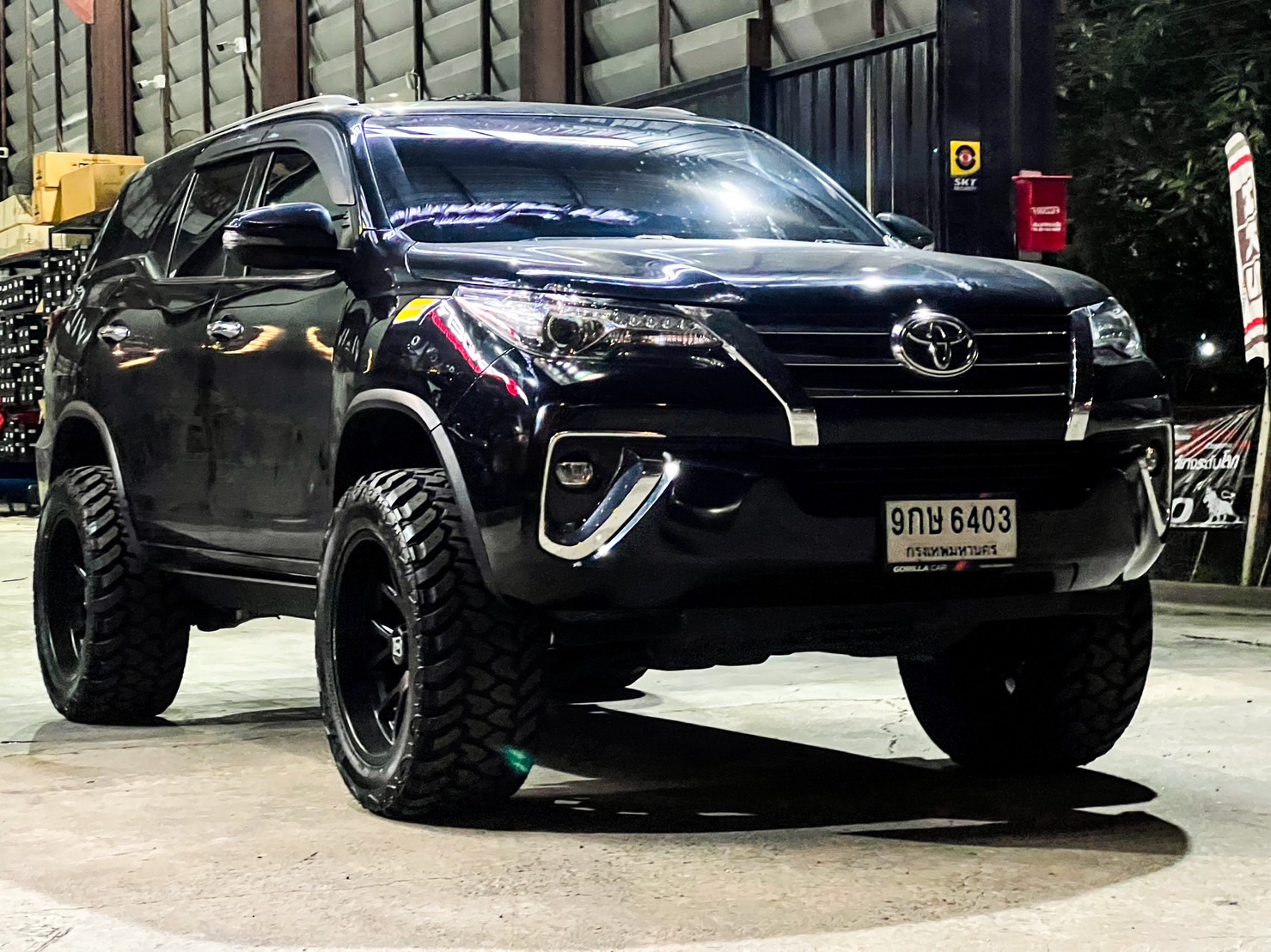 TOYOTA FORTUNER ทรงเมกา FC จองคิวมาจากเชียงใหม่