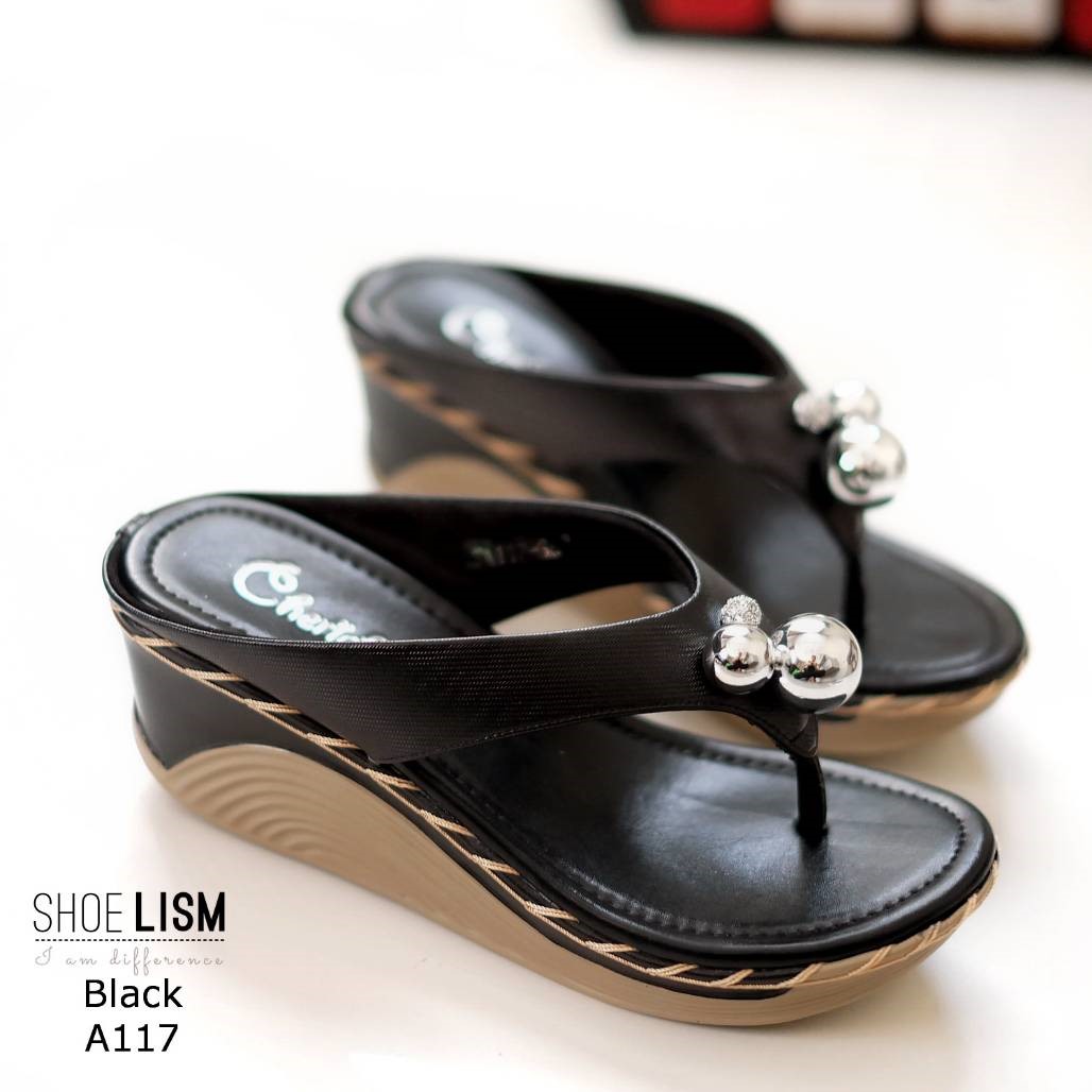 รองเท้าหูคีบ แต่งมุก