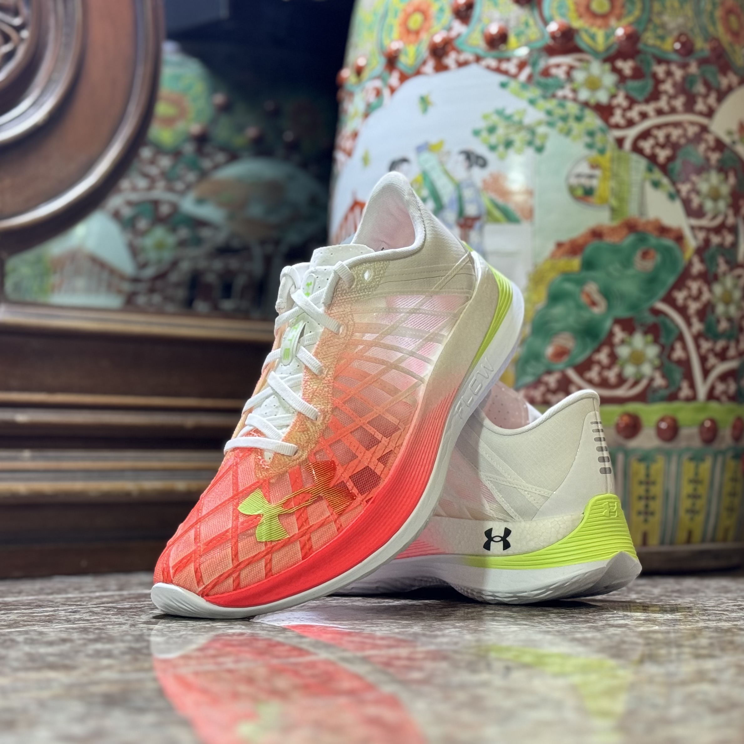 รองเท้าวิ่ง Under Armour Flow Velociti Elite (M8US)