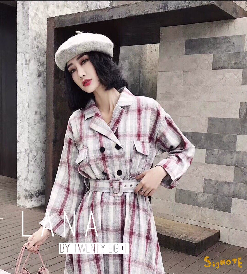 เดรสคอปกลายสก็อต