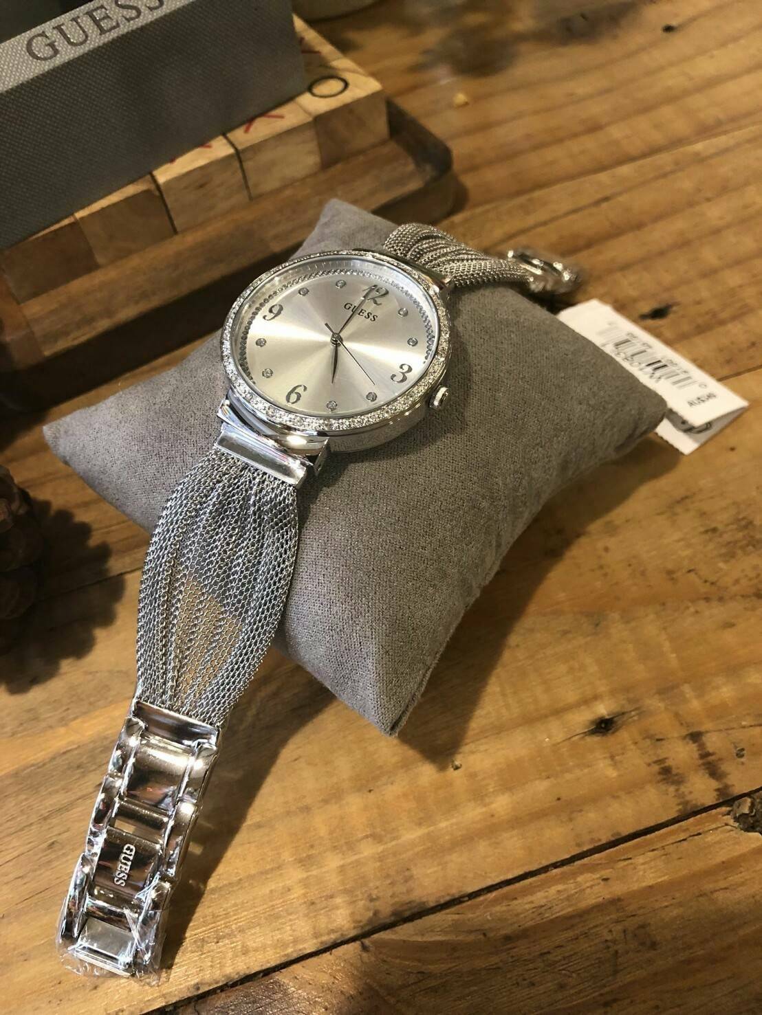 นาฬิกาผู้หญิง สายสแตนเลส