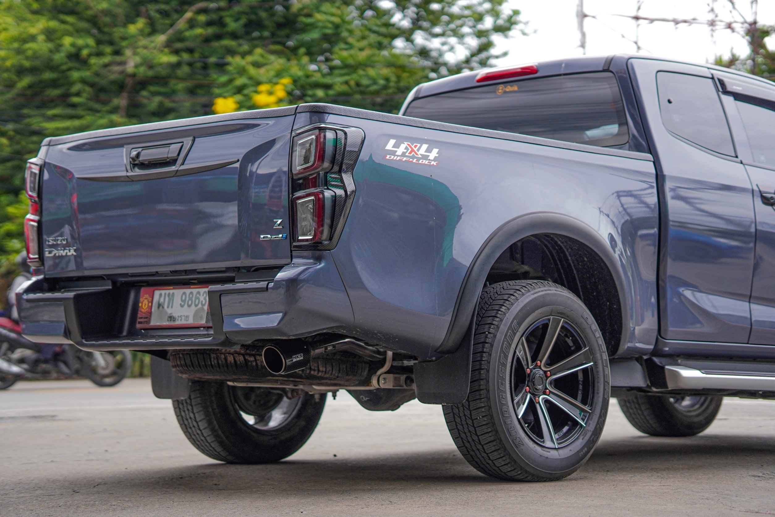 ท่อ HKS ใส่ D-MAX ของแท้ที่ STEP9 เท่านั้น